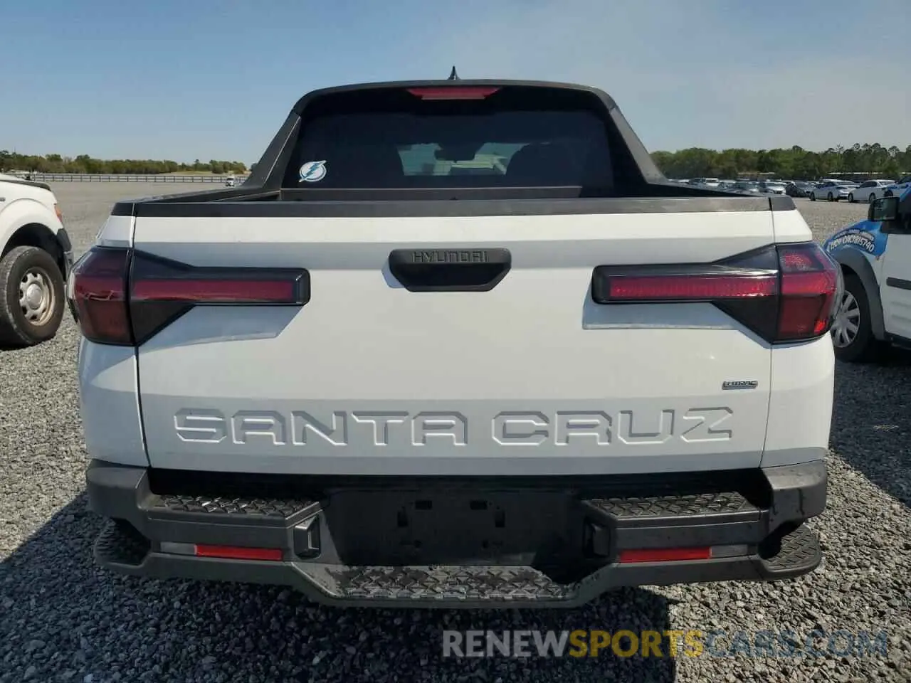 6 Photograph of a damaged car 5NTJBDAEXNH009686 HYUNDAI SANTA CRUZ 2022