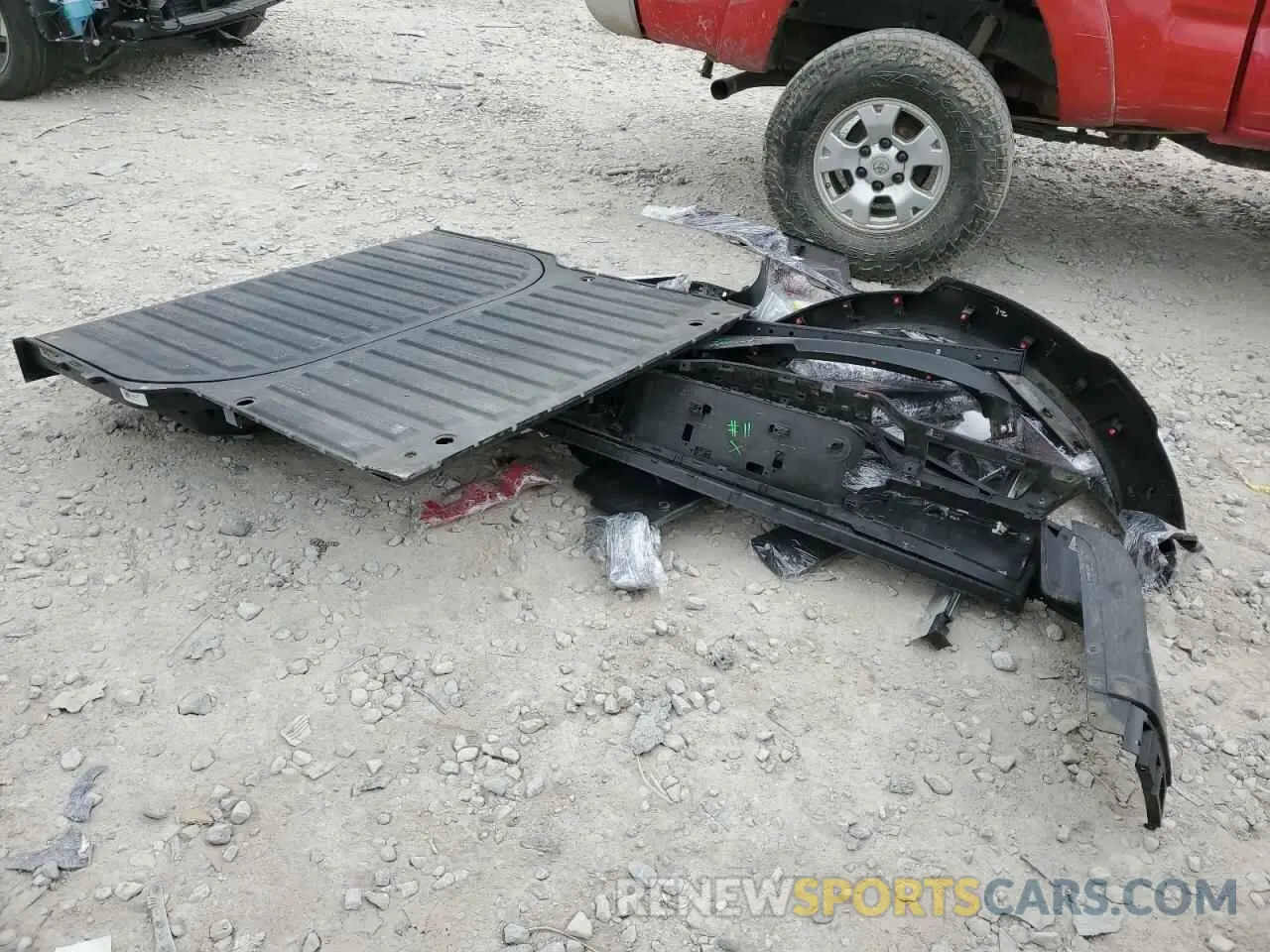12 Photograph of a damaged car 5NTJCDAE5NH039059 HYUNDAI SANTA CRUZ 2022