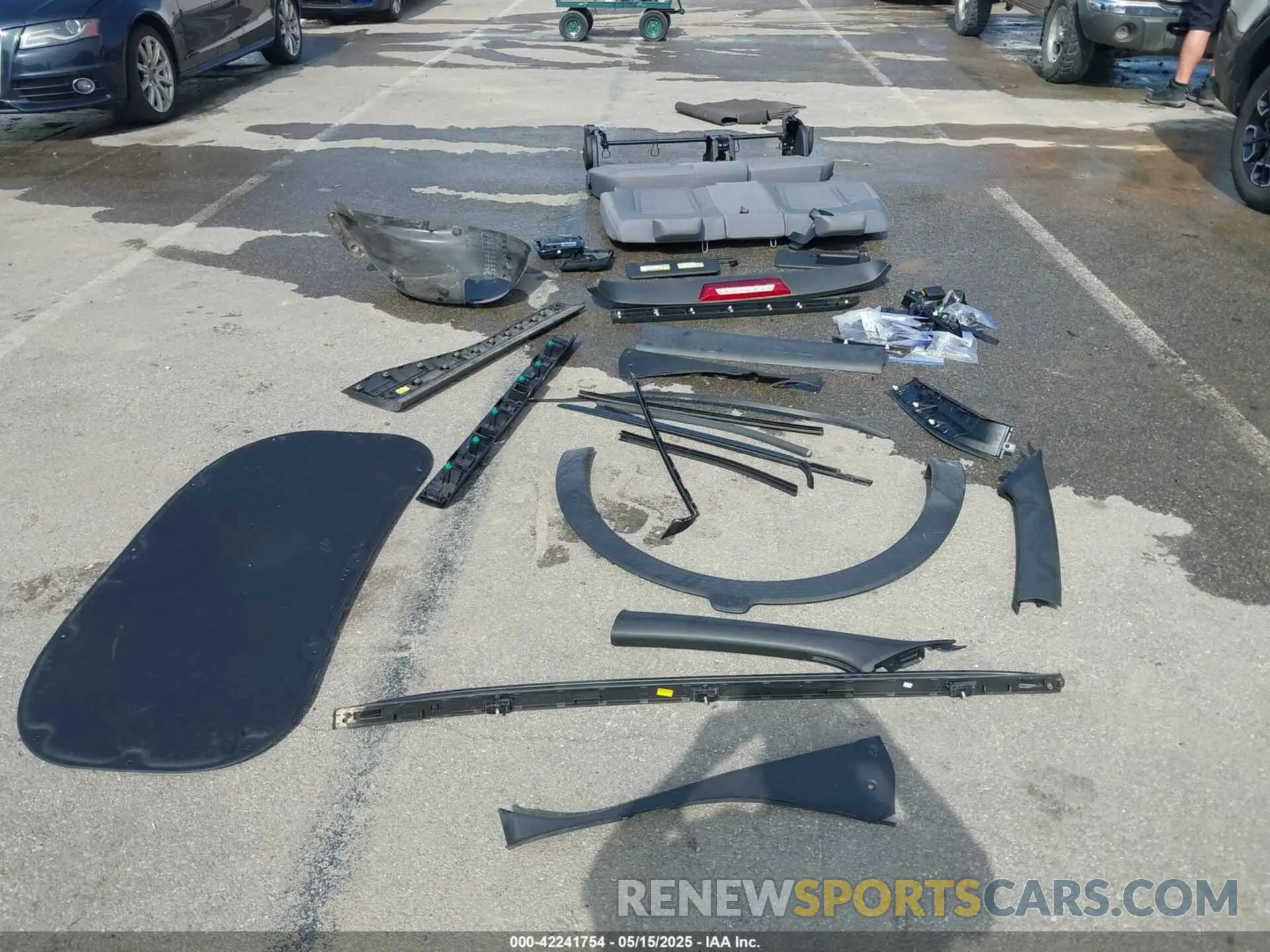 12 Photograph of a damaged car 5NTJCDAE7NH009822 HYUNDAI SANTA CRUZ 2022