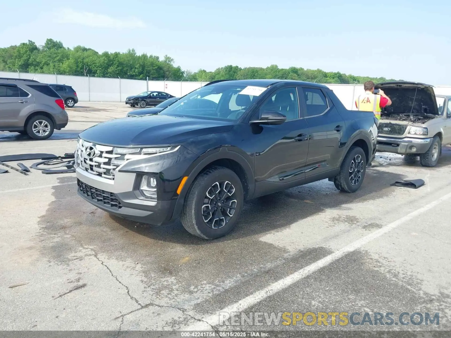 2 Photograph of a damaged car 5NTJCDAE7NH009822 HYUNDAI SANTA CRUZ 2022