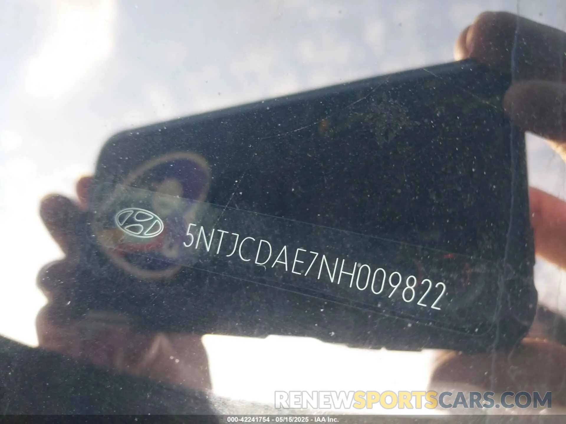 9 Photograph of a damaged car 5NTJCDAE7NH009822 HYUNDAI SANTA CRUZ 2022