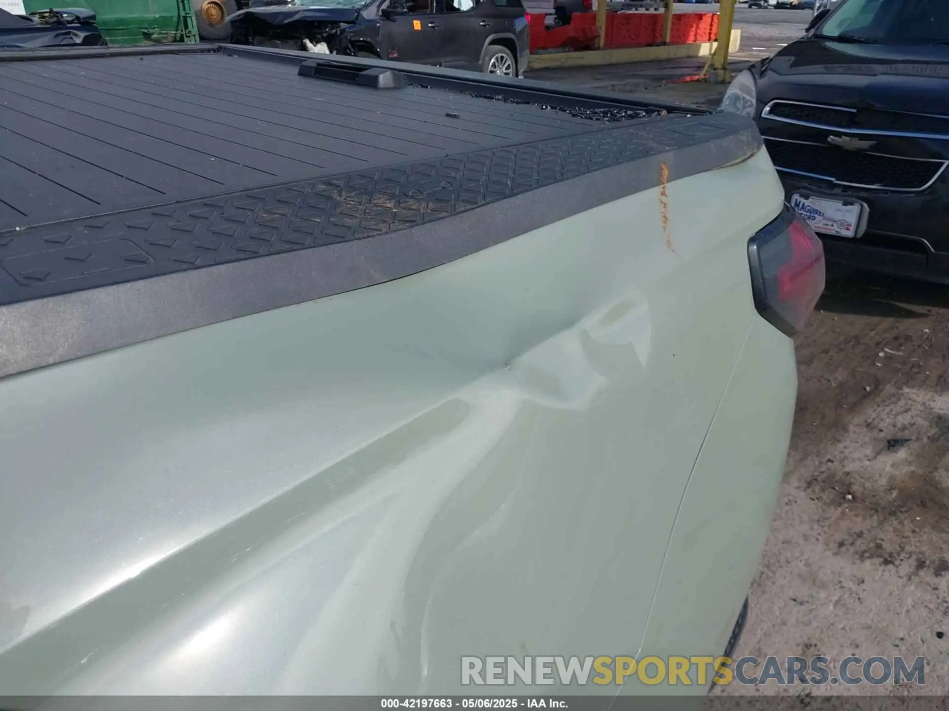 17 Photograph of a damaged car 5NTJCDAE8NH024149 HYUNDAI SANTA CRUZ 2022