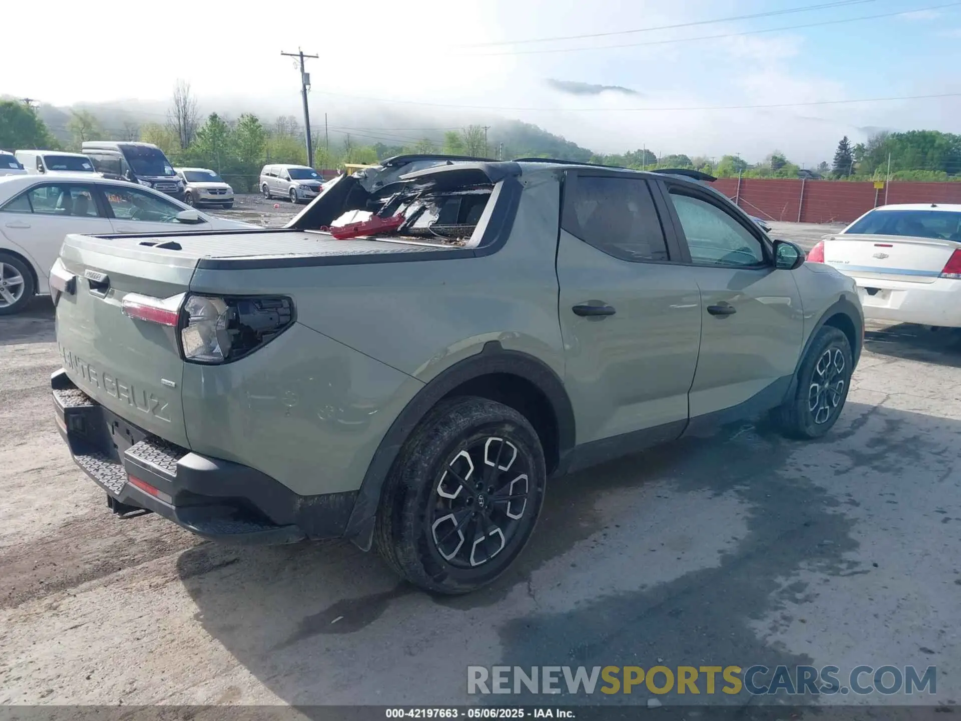 4 Photograph of a damaged car 5NTJCDAE8NH024149 HYUNDAI SANTA CRUZ 2022