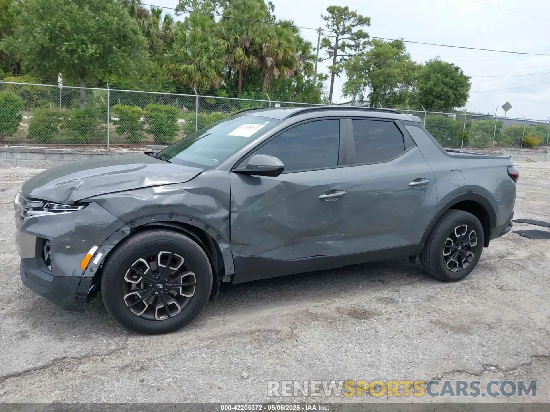 14 Photograph of a damaged car 5NTJDDAF6NH029260 HYUNDAI SANTA CRUZ 2022