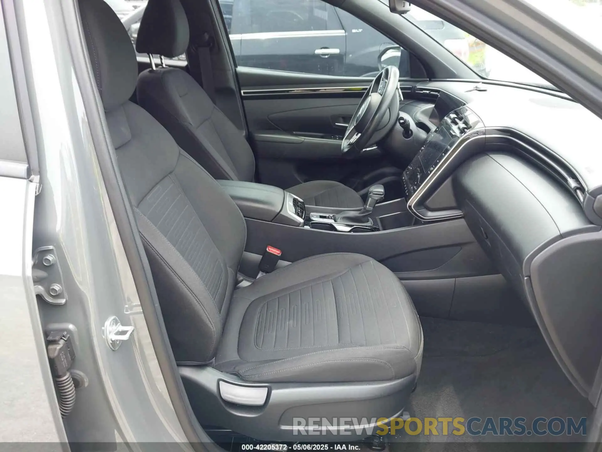 5 Photograph of a damaged car 5NTJDDAF6NH029260 HYUNDAI SANTA CRUZ 2022