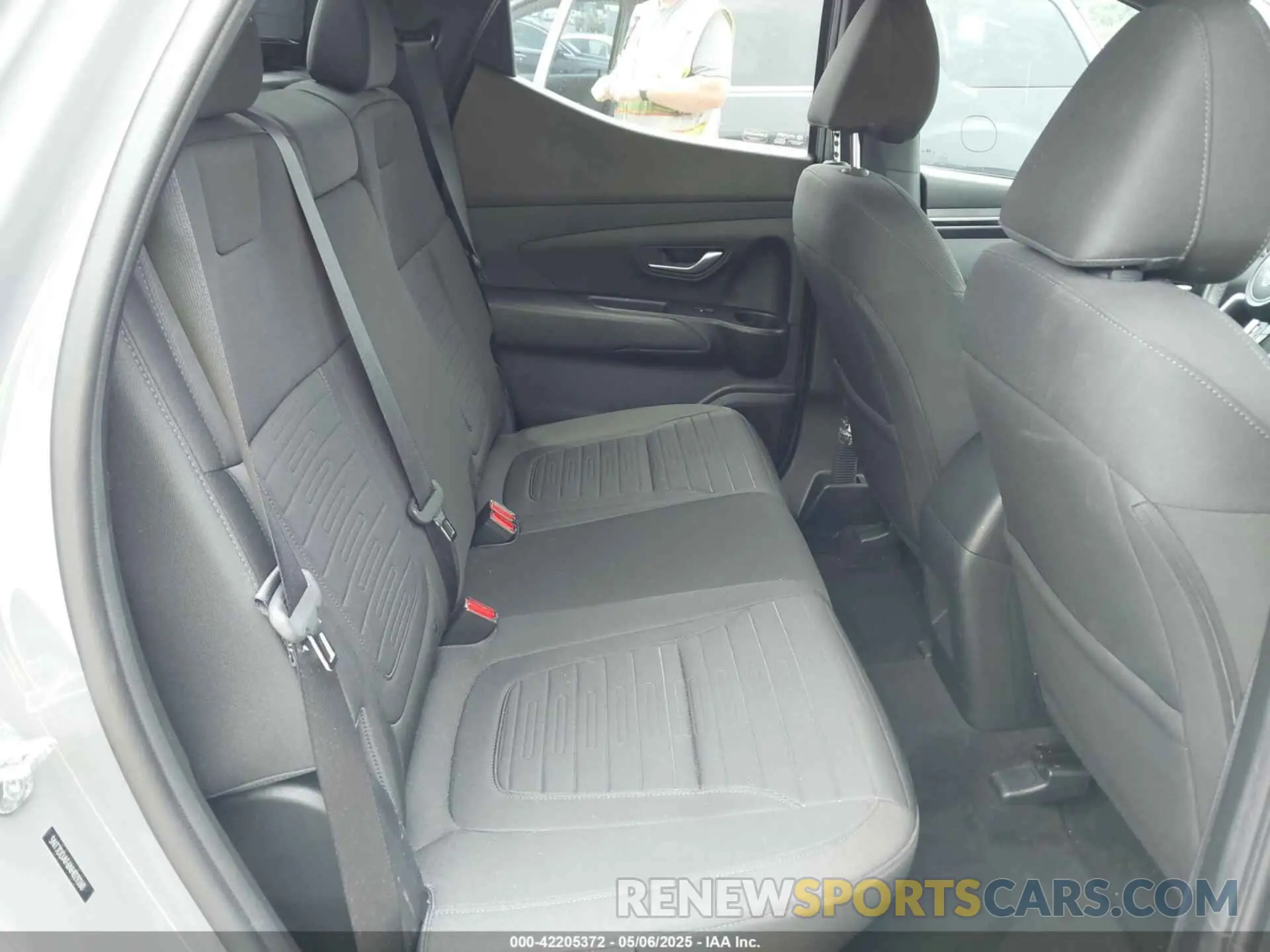 8 Photograph of a damaged car 5NTJDDAF6NH029260 HYUNDAI SANTA CRUZ 2022