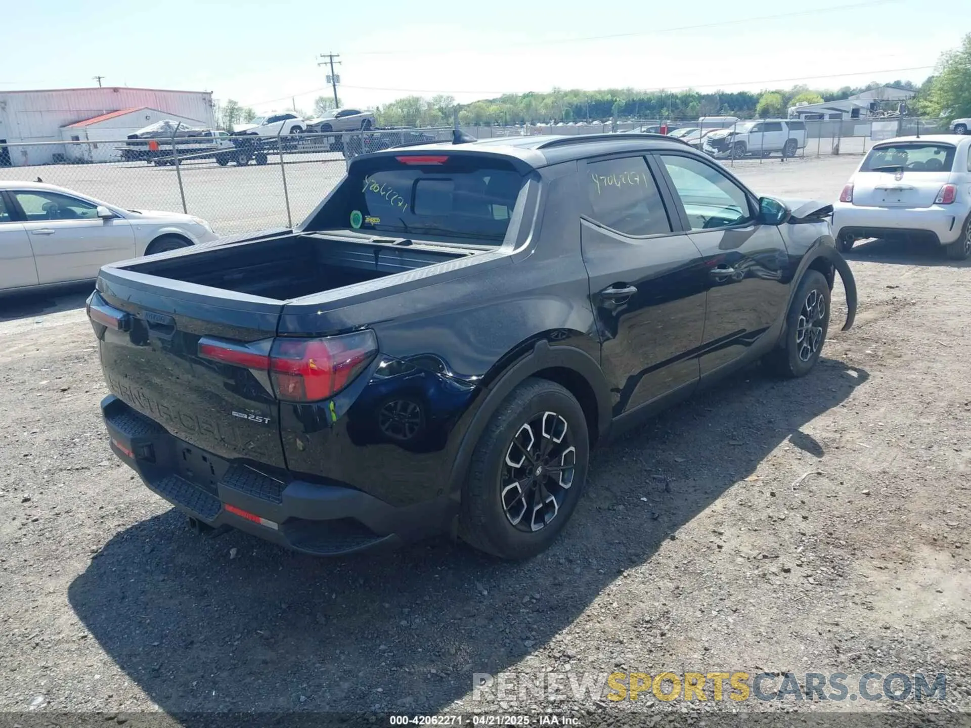 4 Photograph of a damaged car 5NTJDDAF6NH036340 HYUNDAI SANTA CRUZ 2022