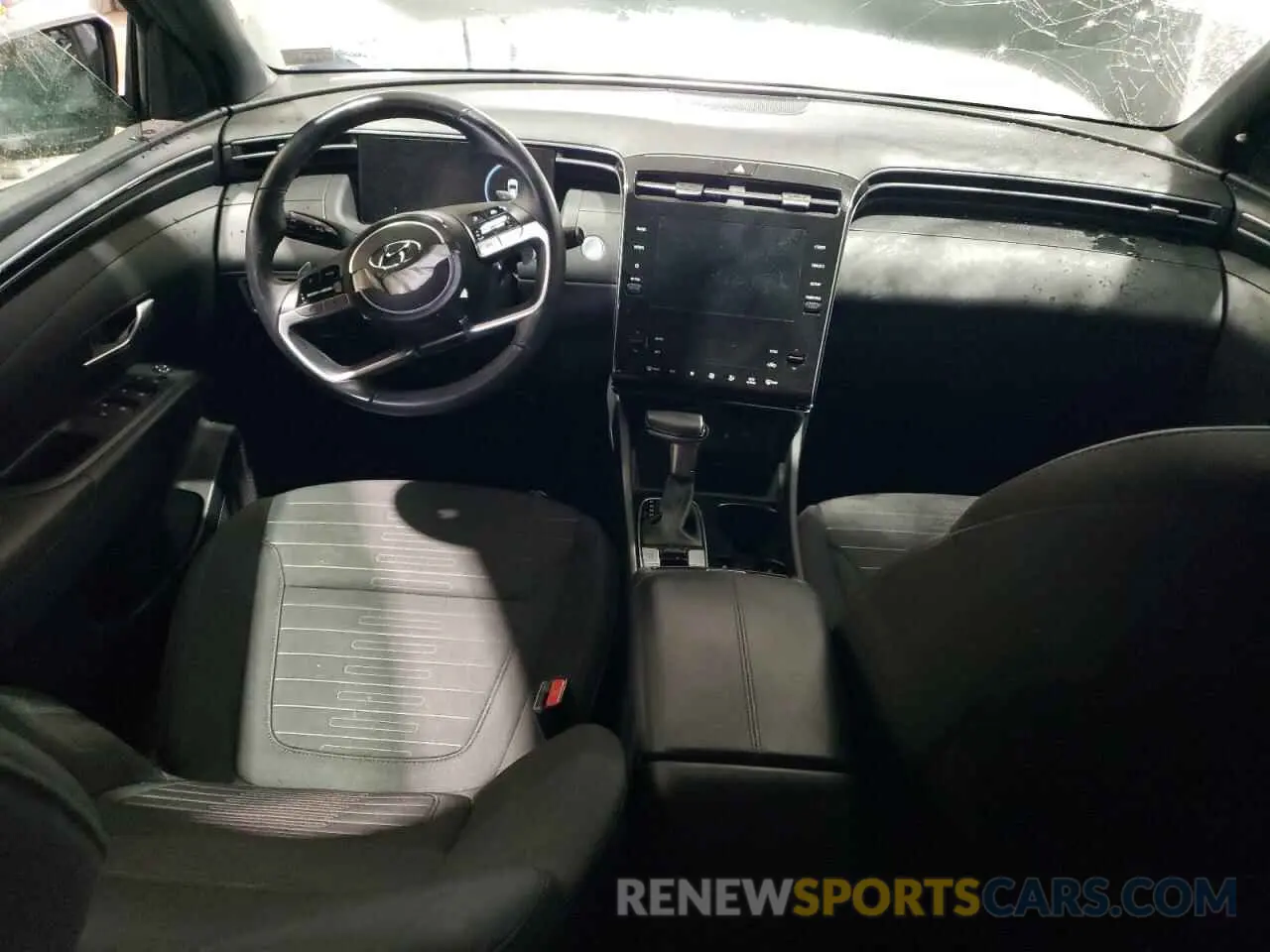 8 Photograph of a damaged car 5NTJDDAF8NH016493 HYUNDAI SANTA CRUZ 2022