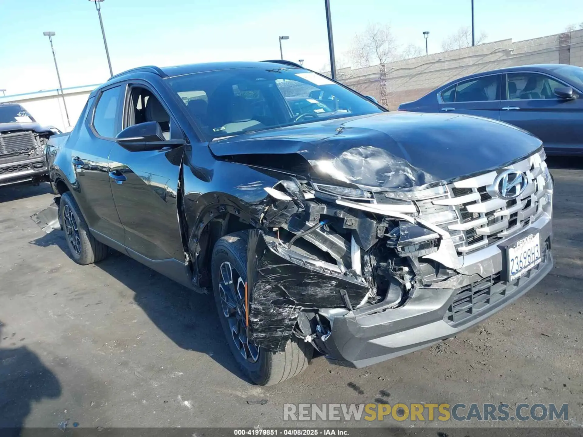 1 Photograph of a damaged car 5NTJDDAF9NH001923 HYUNDAI SANTA CRUZ 2022