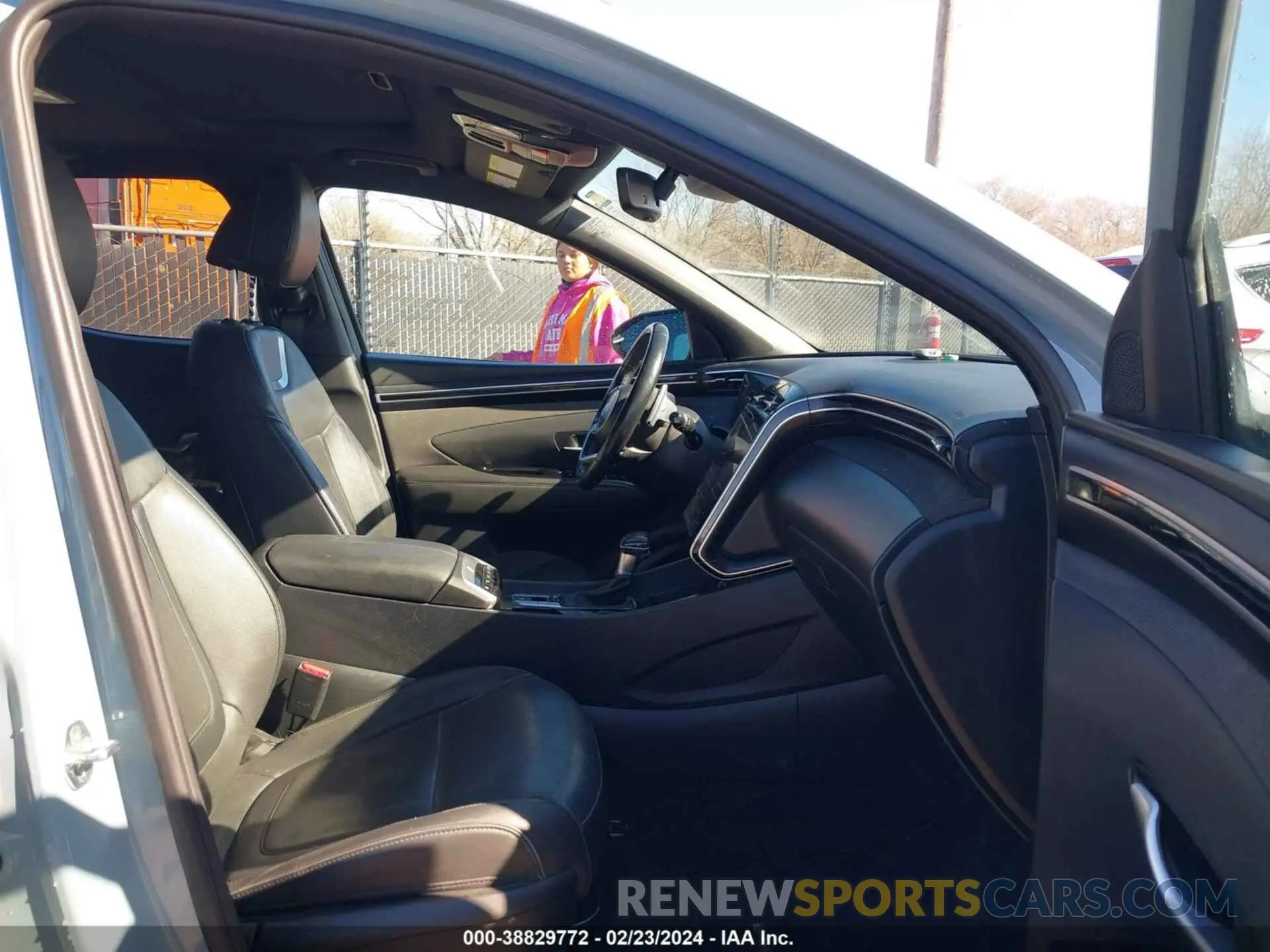 5 Photograph of a damaged car 5NTJEDAF1NH036226 HYUNDAI SANTA CRUZ 2022