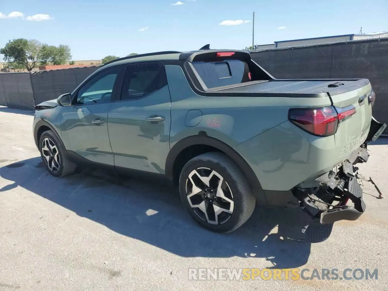 2 Photograph of a damaged car 5NTJEDAF3NH004555 HYUNDAI SANTA CRUZ 2022