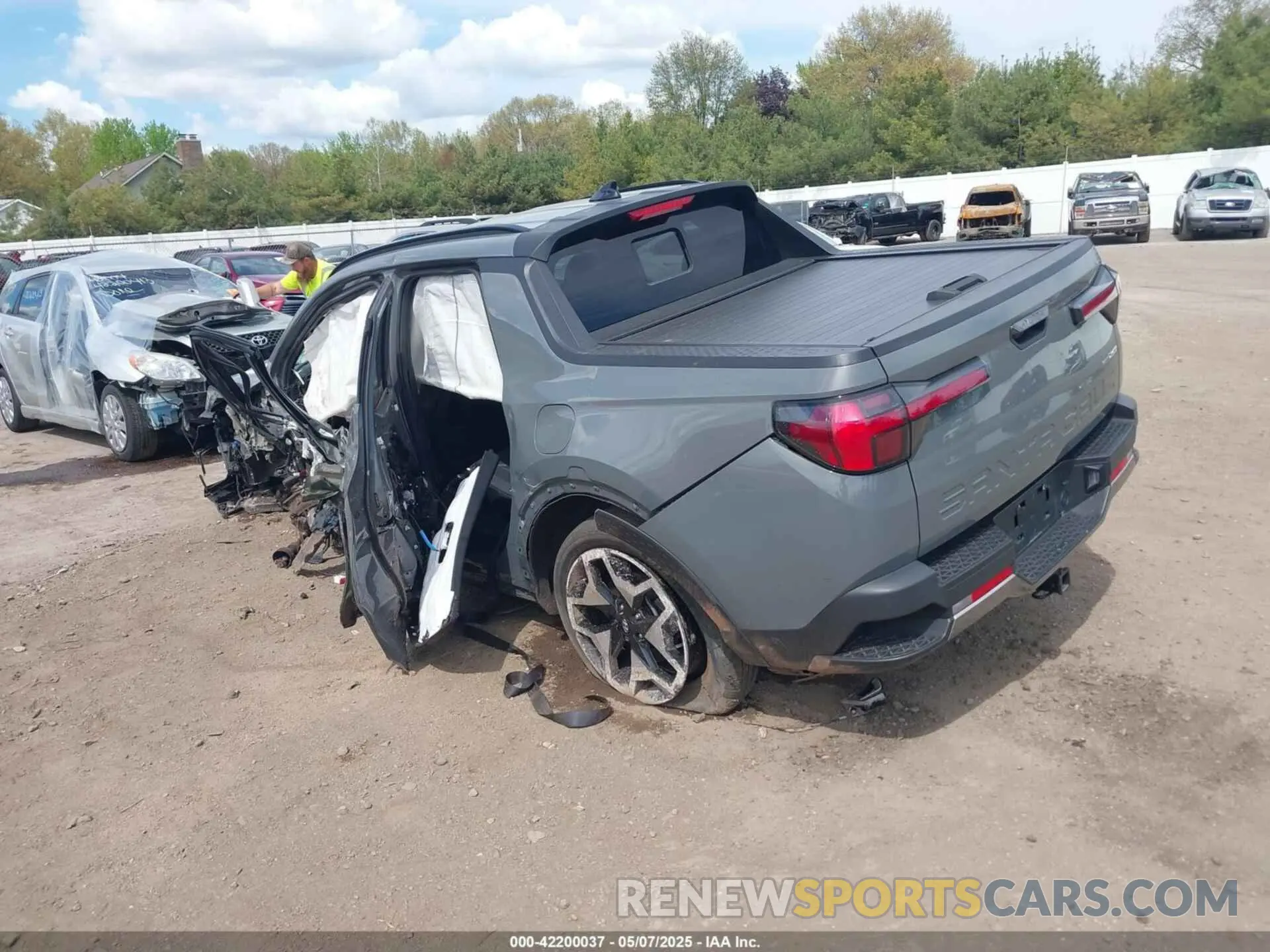 3 Photograph of a damaged car 5NTJEDAF5NH012737 HYUNDAI SANTA CRUZ 2022