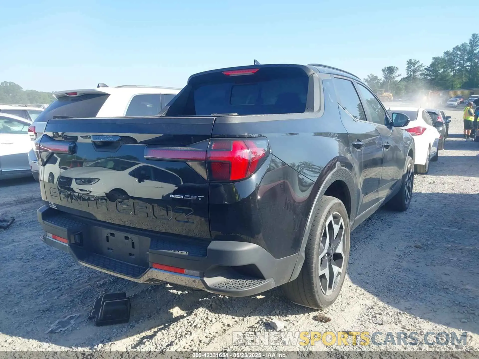 4 Photograph of a damaged car 5NTJEDAF6NH015226 HYUNDAI SANTA CRUZ 2022