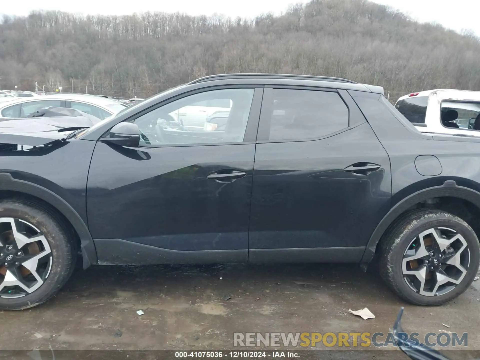 14 Photograph of a damaged car 5NTJEDAF6NH027151 HYUNDAI SANTA CRUZ 2022