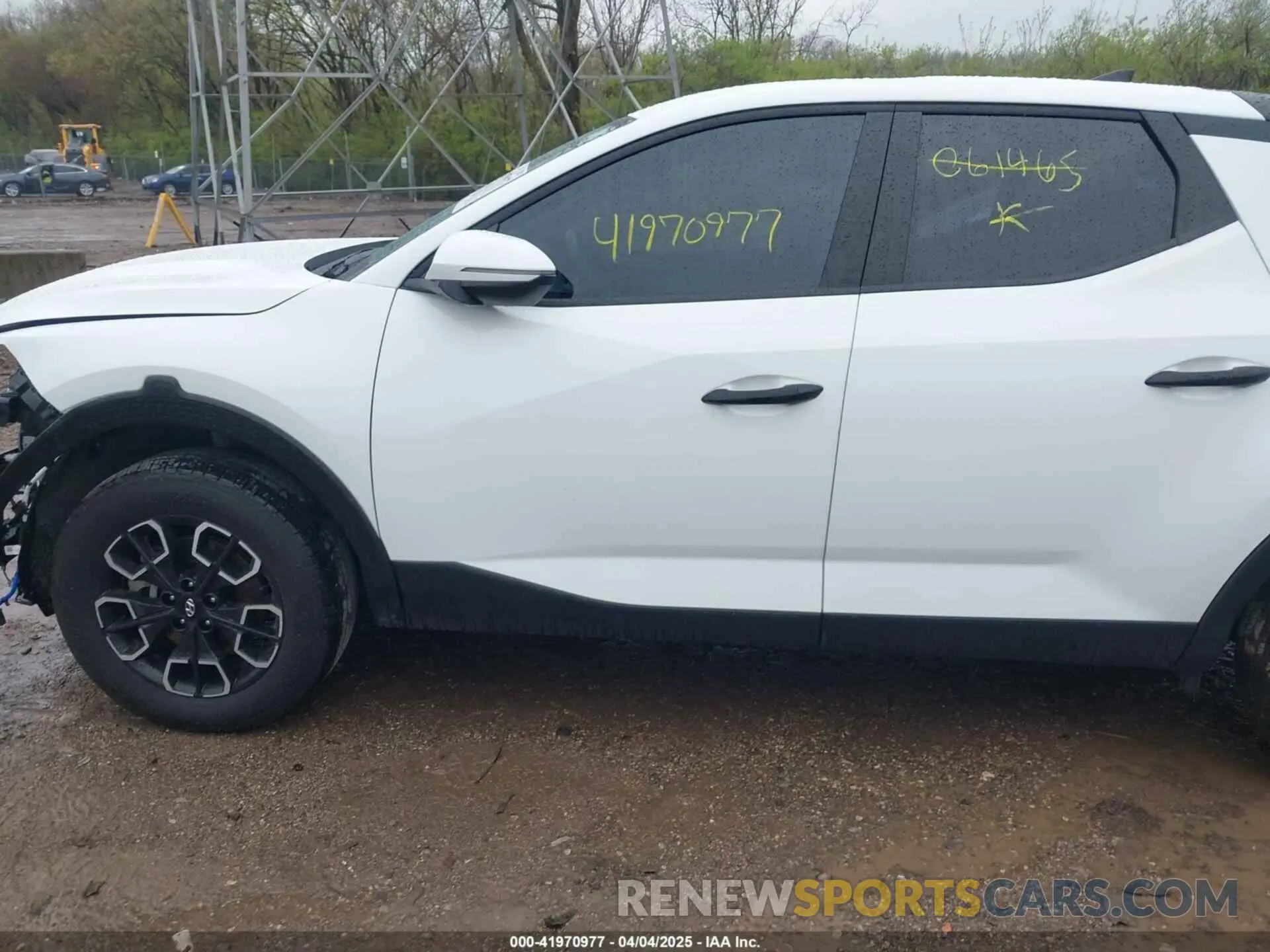 15 Photograph of a damaged car 5NTJBDAE8PH061465 HYUNDAI SANTA CRUZ 2023