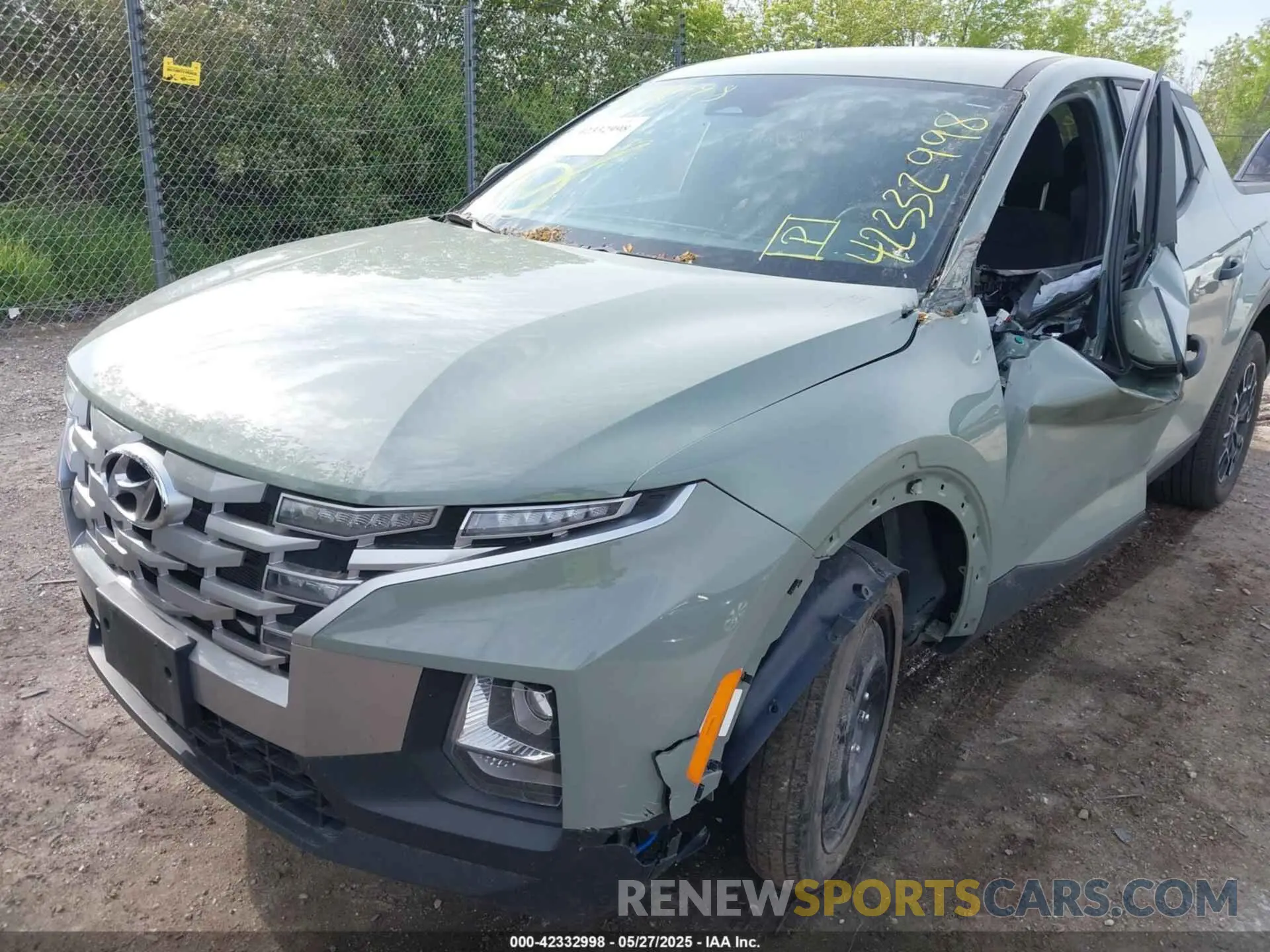 19 Photograph of a damaged car 5NTJBDAE9PH076525 HYUNDAI SANTA CRUZ 2023