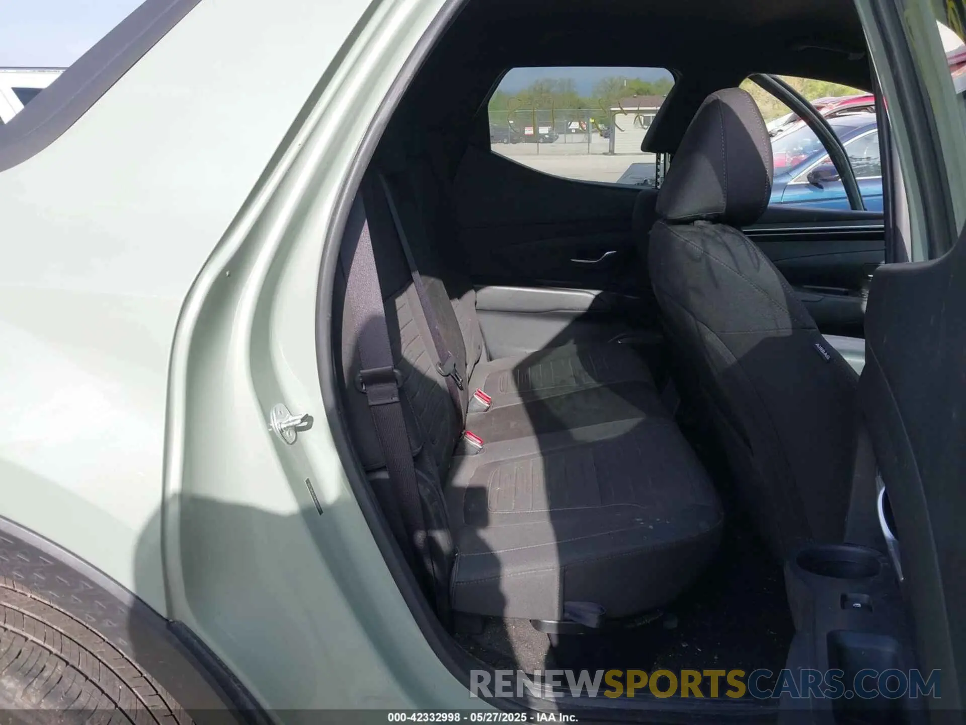 8 Photograph of a damaged car 5NTJBDAE9PH076525 HYUNDAI SANTA CRUZ 2023