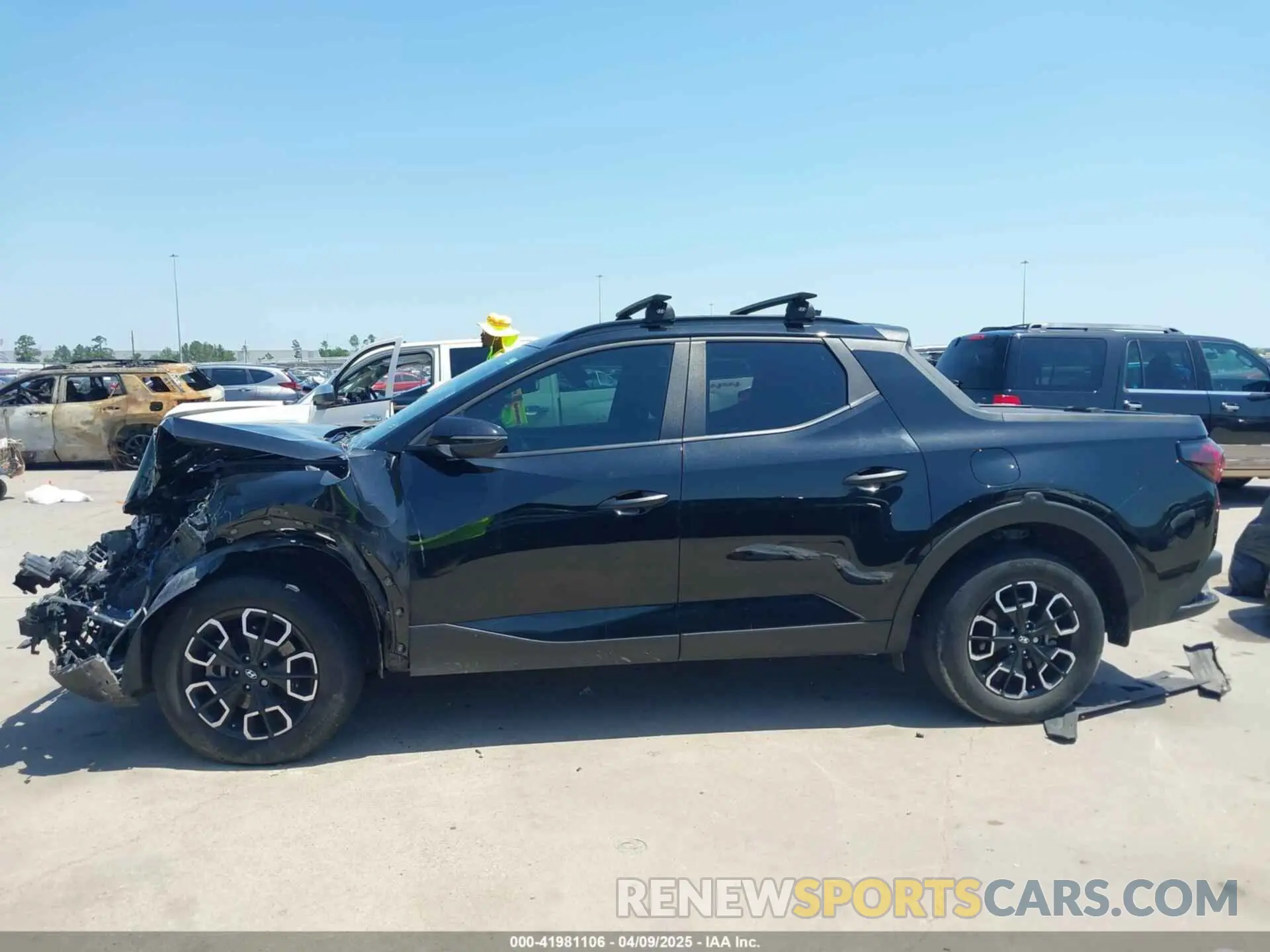13 Photograph of a damaged car 5NTJCDAE4PH053537 HYUNDAI SANTA CRUZ 2023