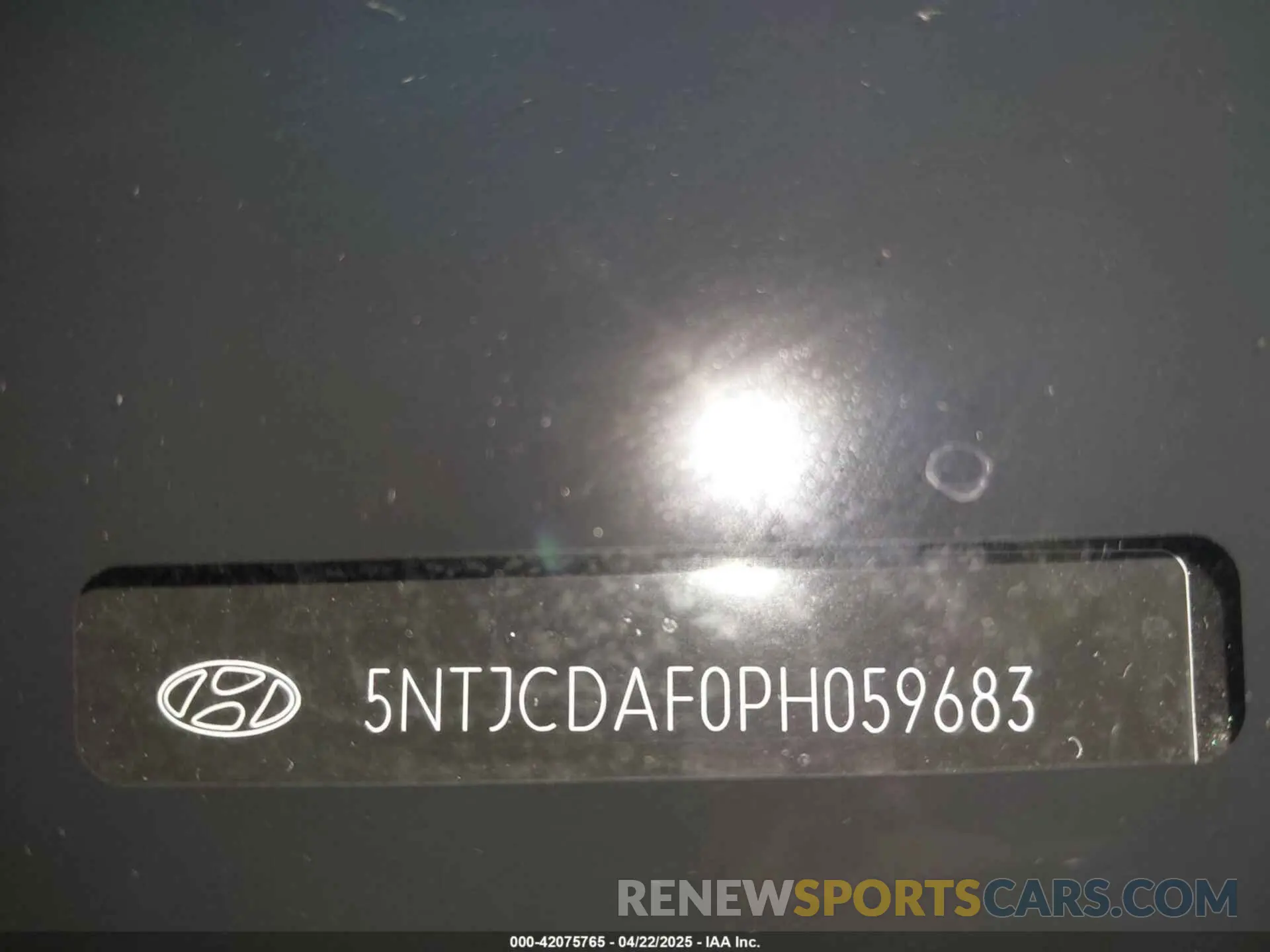 19 Photograph of a damaged car 5NTJCDAF0PH059683 HYUNDAI SANTA CRUZ 2023