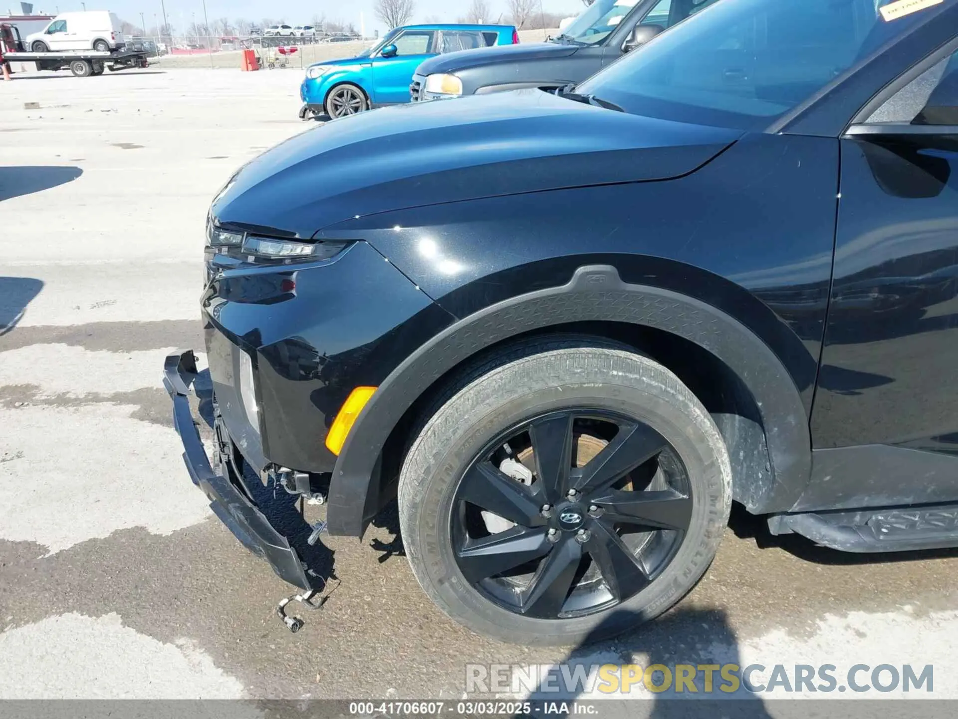 19 Photograph of a damaged car 5NTJCDAF0PH073034 HYUNDAI SANTA CRUZ 2023