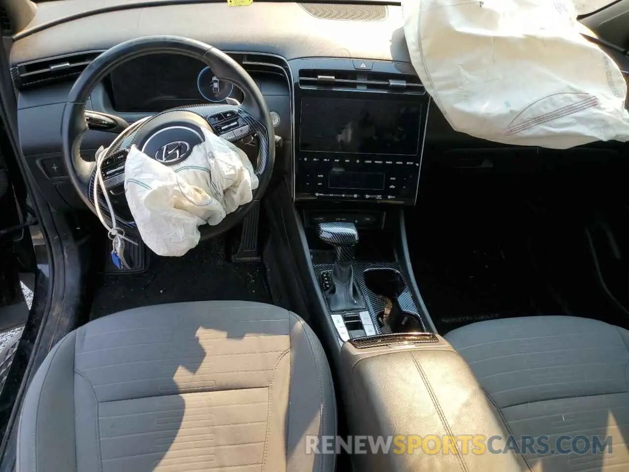 8 Photograph of a damaged car 5NTJDDAF5PH041595 HYUNDAI SANTA CRUZ 2023