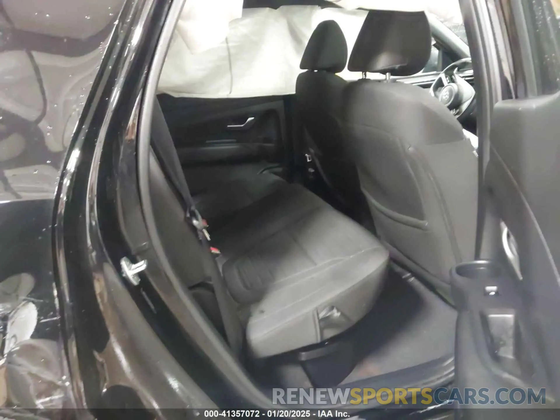 8 Photograph of a damaged car 5NTJDDAF9PH042362 HYUNDAI SANTA CRUZ 2023