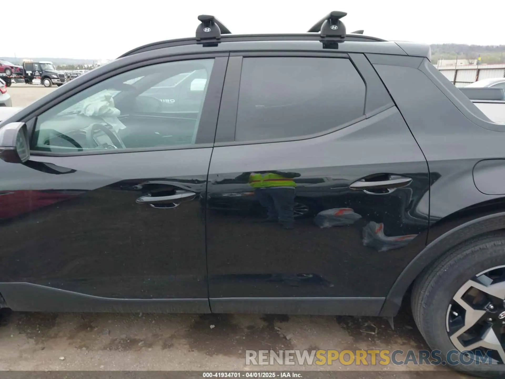 15 Photograph of a damaged car 5NTJEDAF3PH055086 HYUNDAI SANTA CRUZ 2023