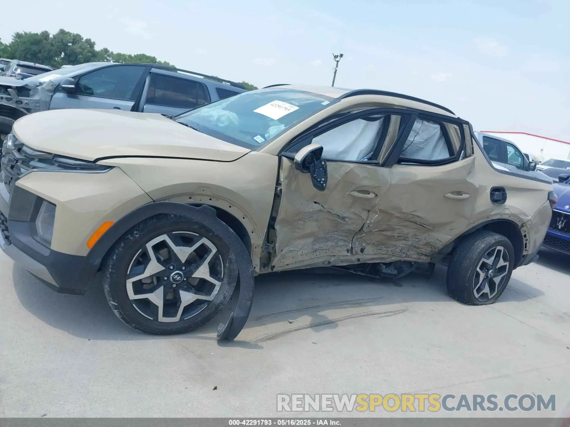 13 Photograph of a damaged car 5NTJEDAF5PH056806 HYUNDAI SANTA CRUZ 2023