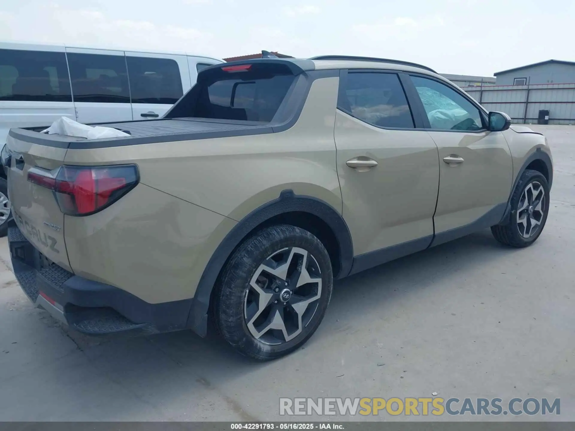 4 Photograph of a damaged car 5NTJEDAF5PH056806 HYUNDAI SANTA CRUZ 2023