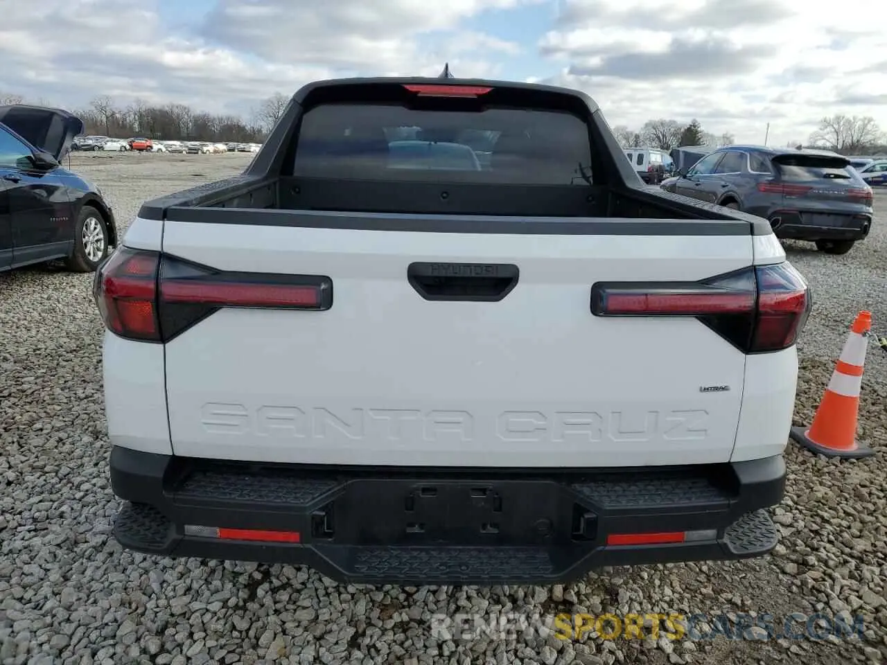 6 Photograph of a damaged car 5NTJADDEXRH123885 HYUNDAI SANTA CRUZ 2024