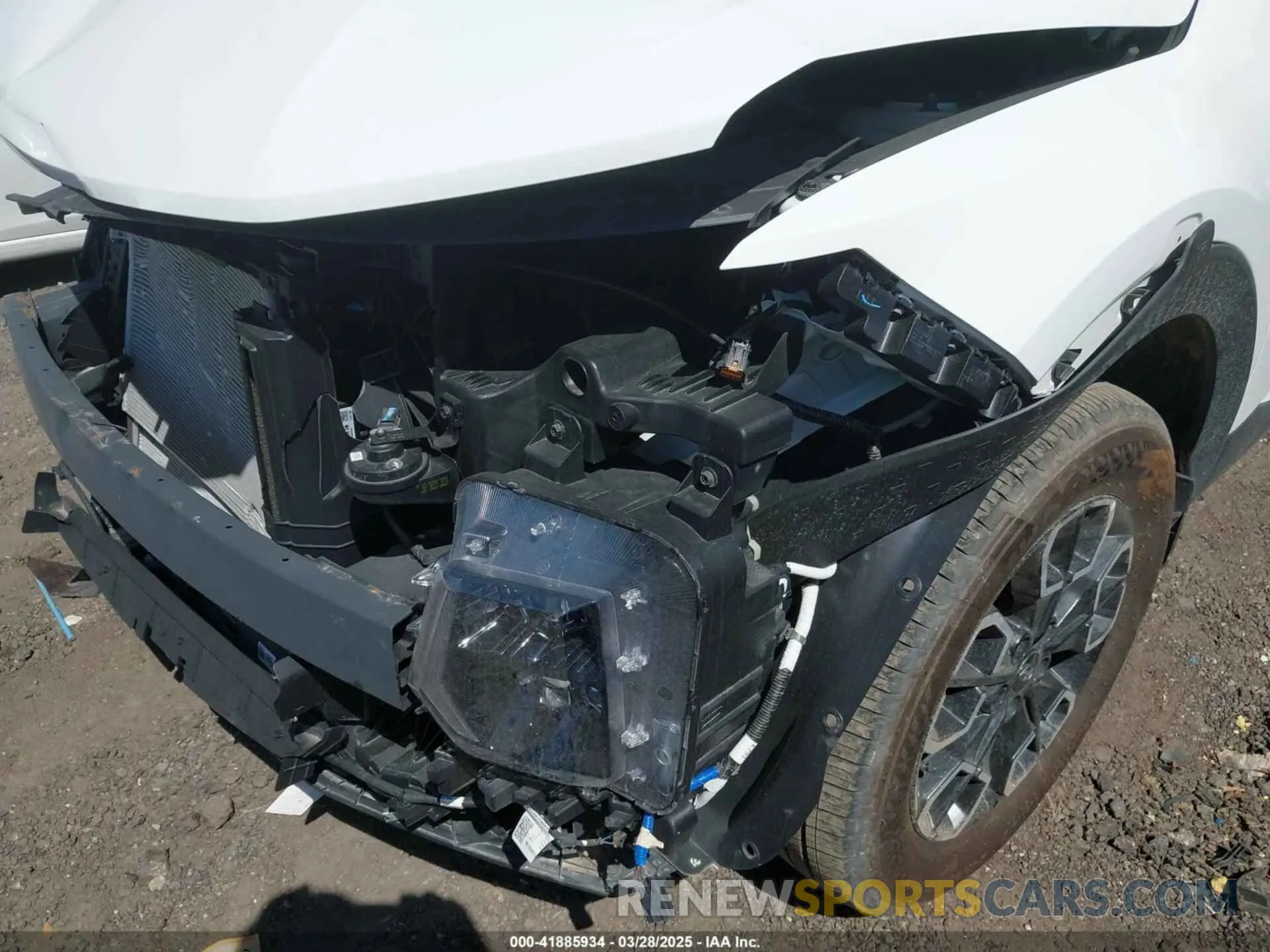 19 Photograph of a damaged car 5NTJB4AE3RH096594 HYUNDAI SANTA CRUZ 2024