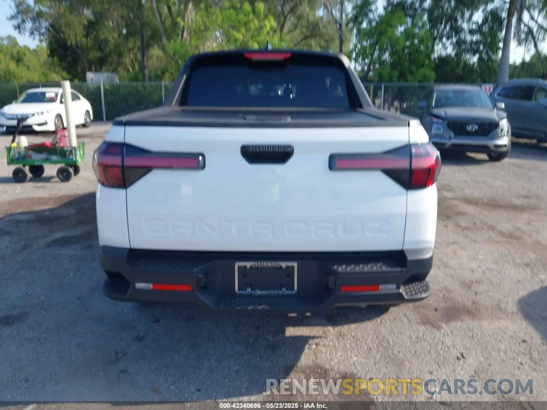 16 Photograph of a damaged car 5NTJC4DE6RH117737 HYUNDAI SANTA CRUZ 2024