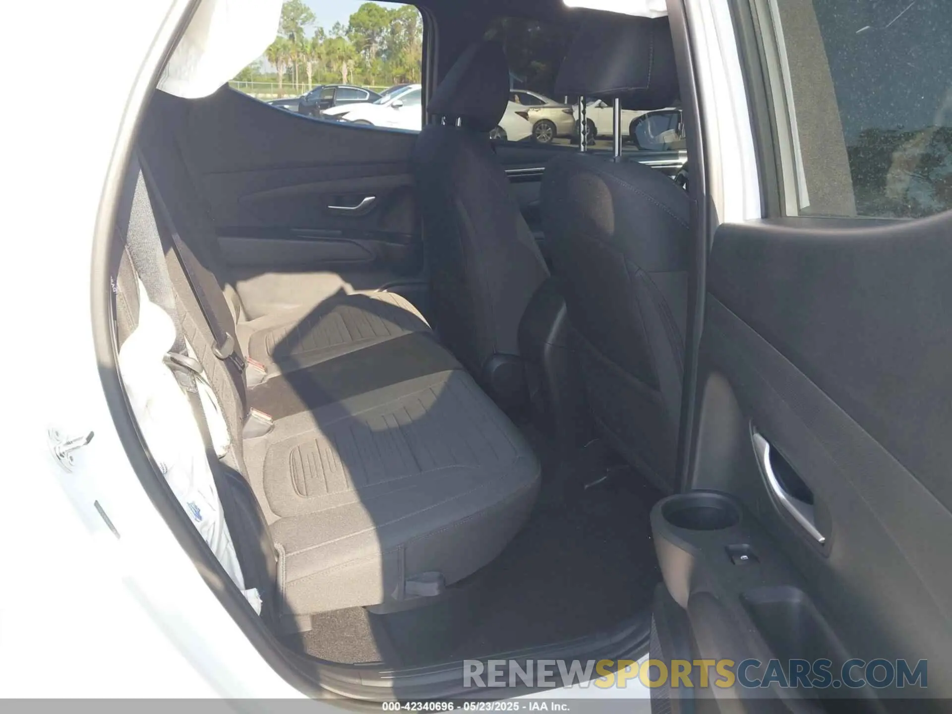 8 Photograph of a damaged car 5NTJC4DE6RH117737 HYUNDAI SANTA CRUZ 2024