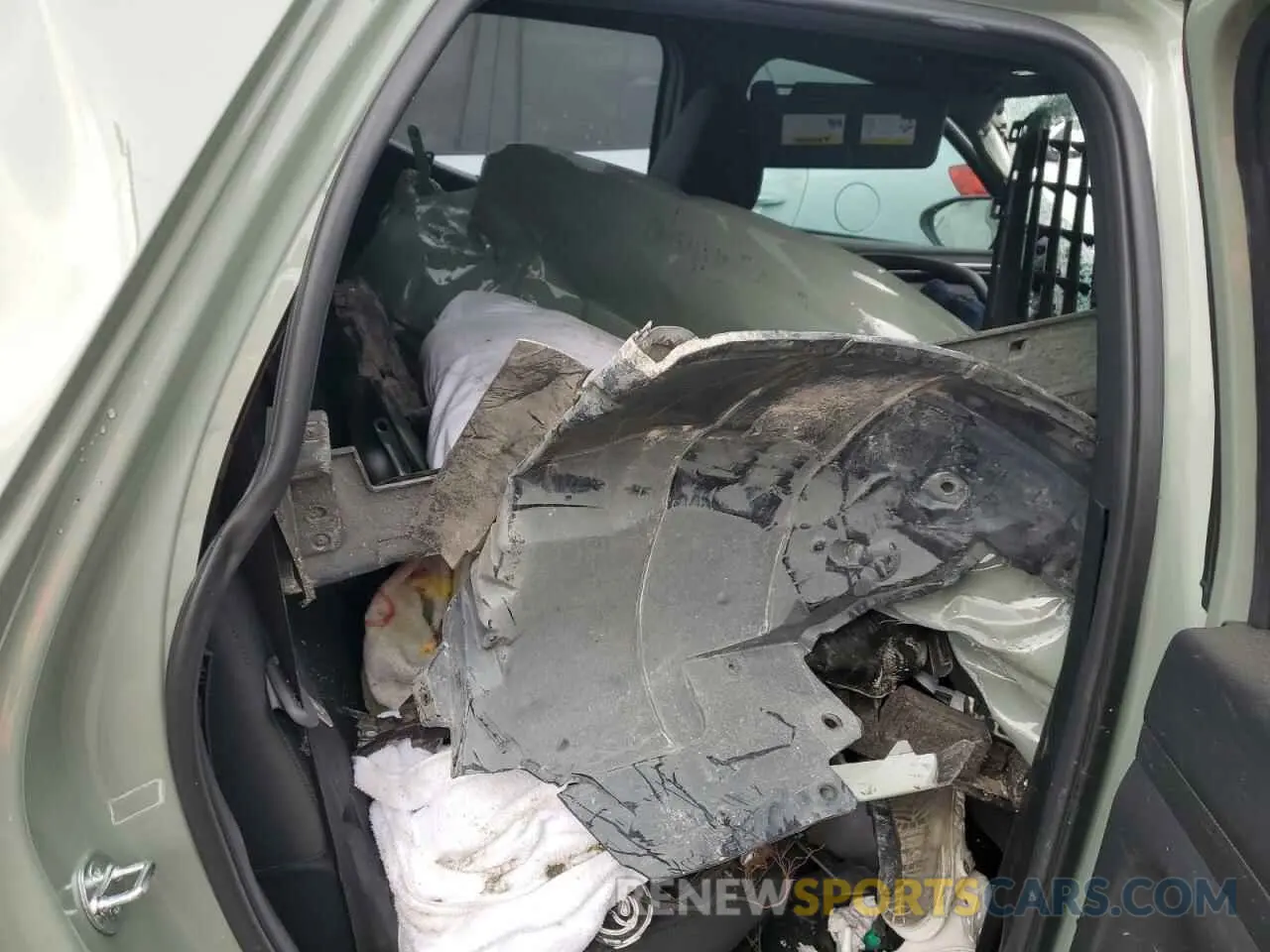 10 Photograph of a damaged car 5NTJC4DE8RH104911 HYUNDAI SANTA CRUZ 2024