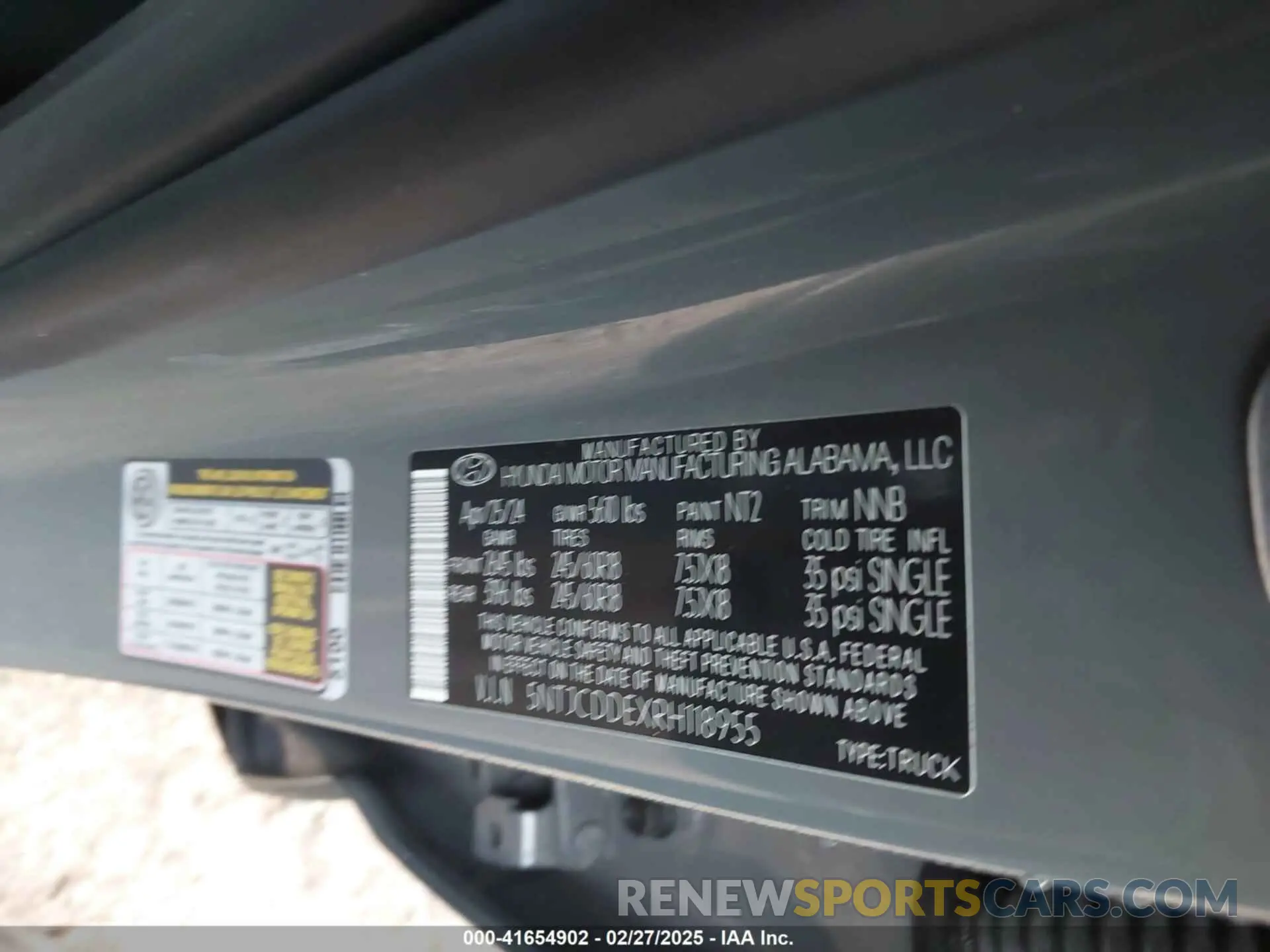 9 Photograph of a damaged car 5NTJCDDEXRH118955 HYUNDAI SANTA CRUZ 2024