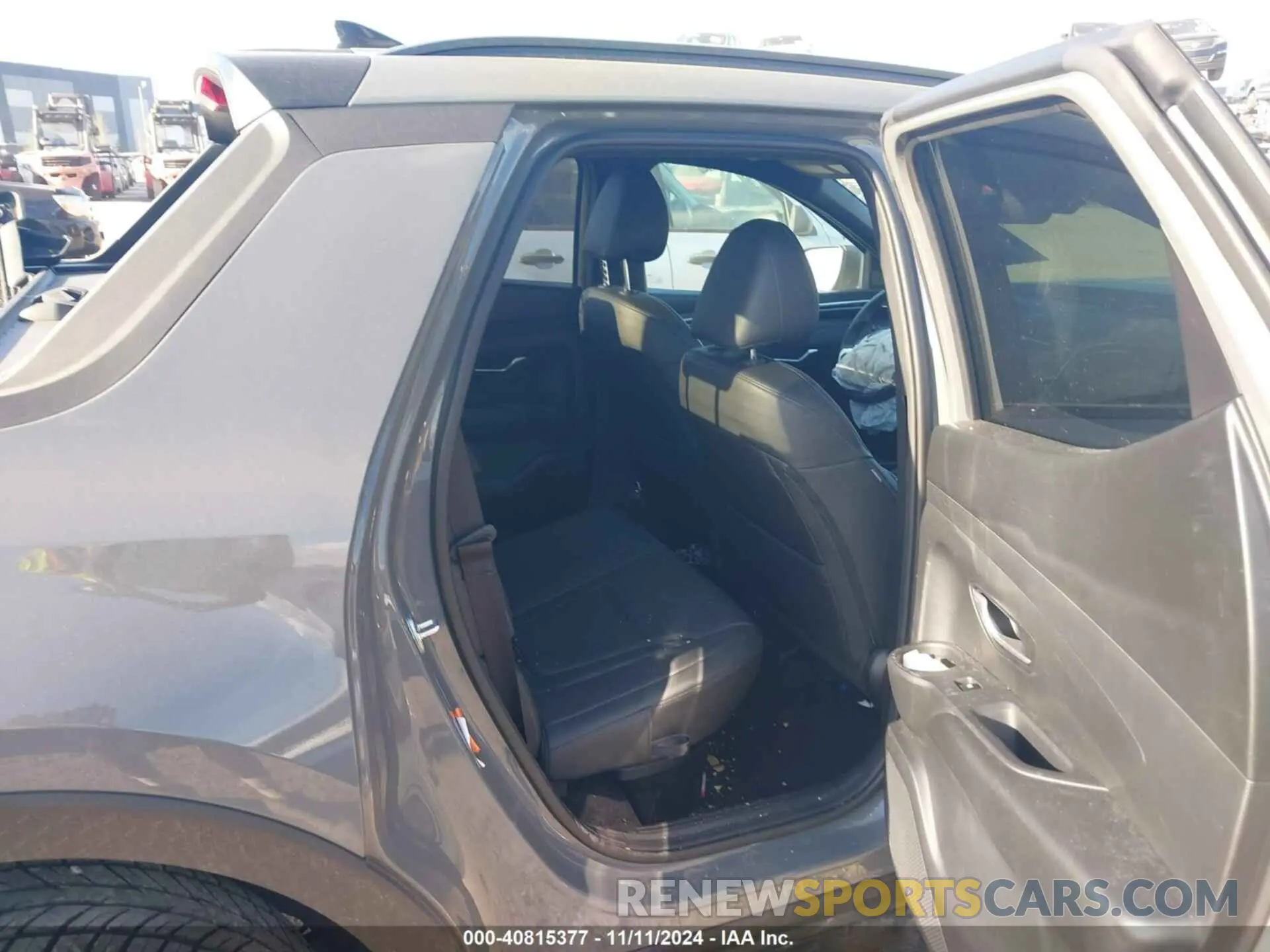 8 Photograph of a damaged car 5NTJCDDF4RH117762 HYUNDAI SANTA CRUZ 2024