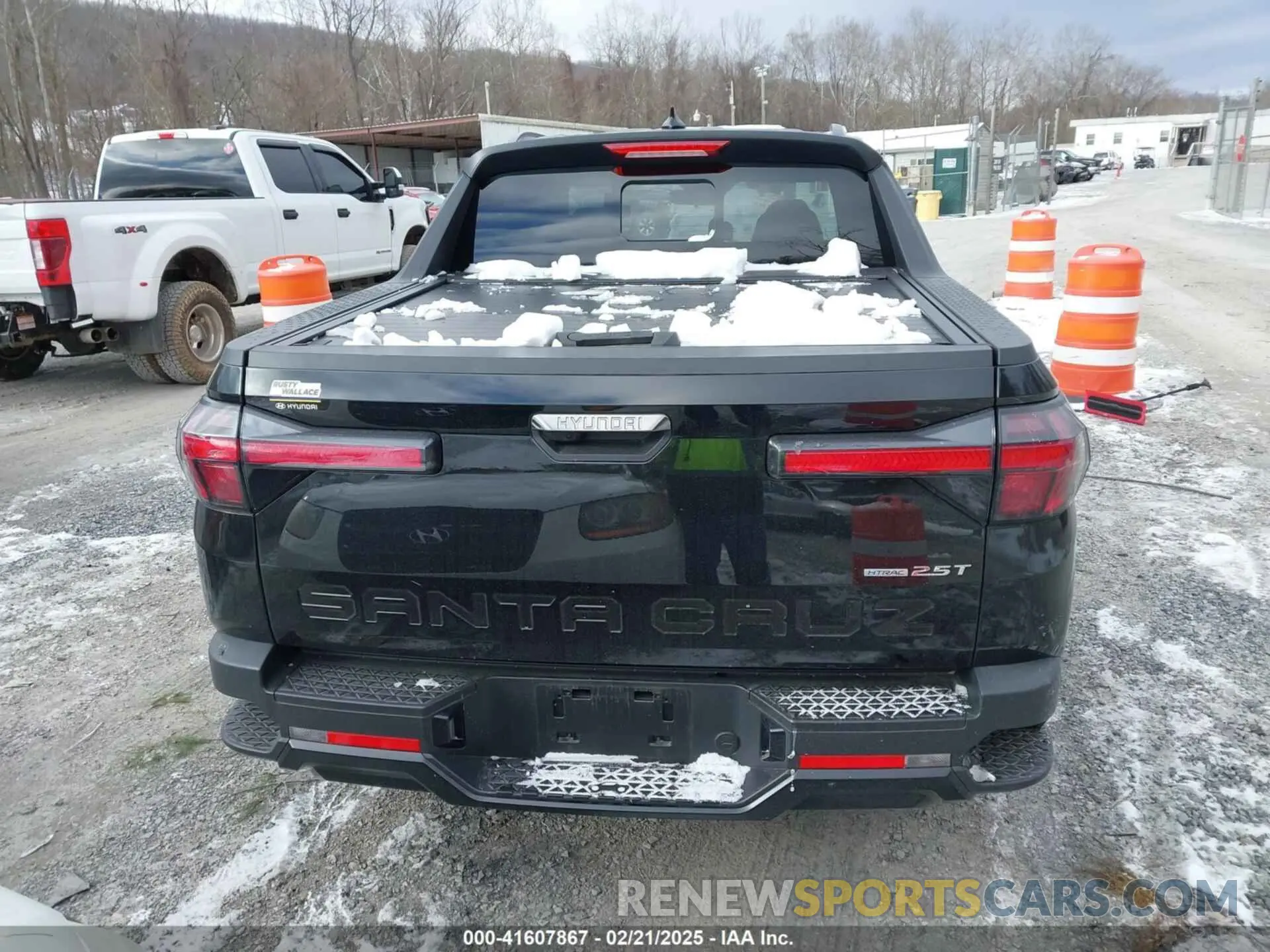 16 Photograph of a damaged car 5NTJCDDF8RH115349 HYUNDAI SANTA CRUZ 2024