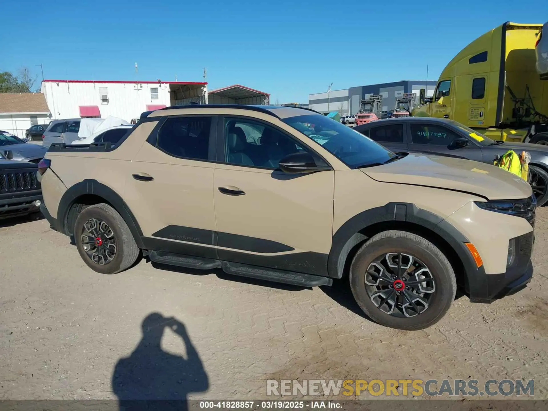 14 Photograph of a damaged car 5NTJDDAF0RH100197 HYUNDAI SANTA CRUZ 2024