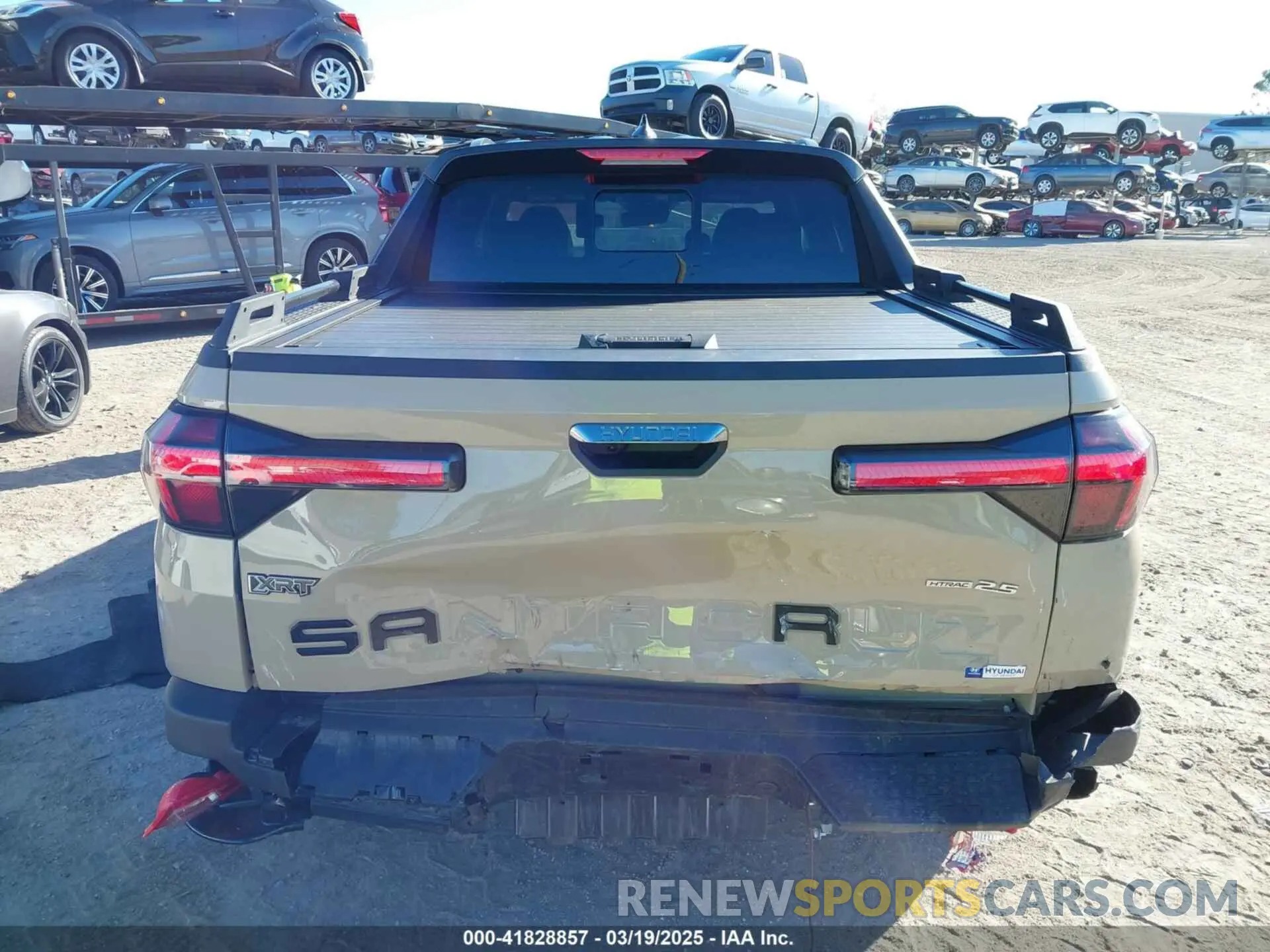 17 Photograph of a damaged car 5NTJDDAF0RH100197 HYUNDAI SANTA CRUZ 2024