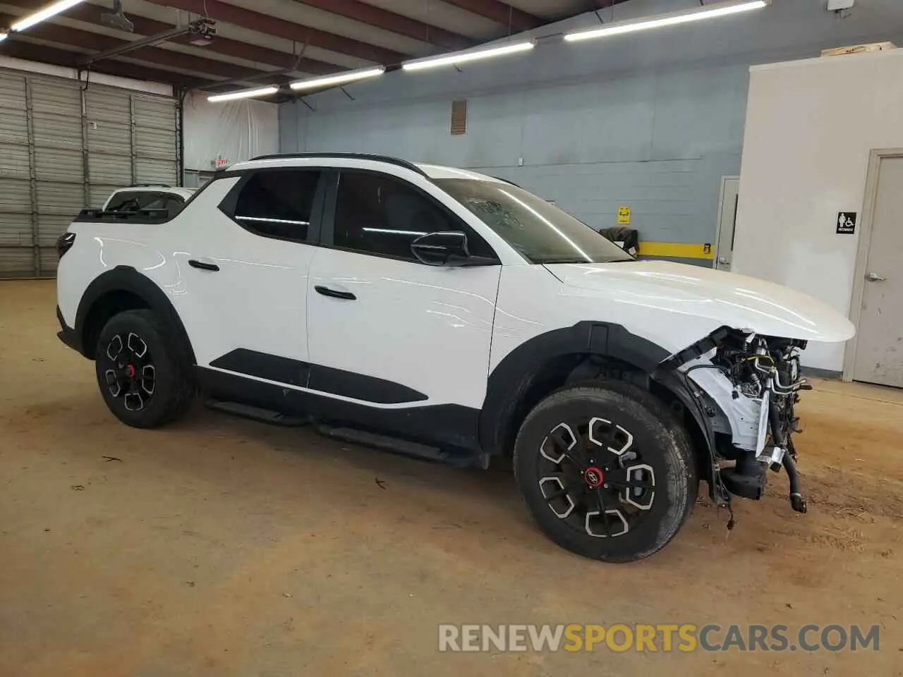 4 Photograph of a damaged car 5NTJDDDF5RH109635 HYUNDAI SANTA CRUZ 2024