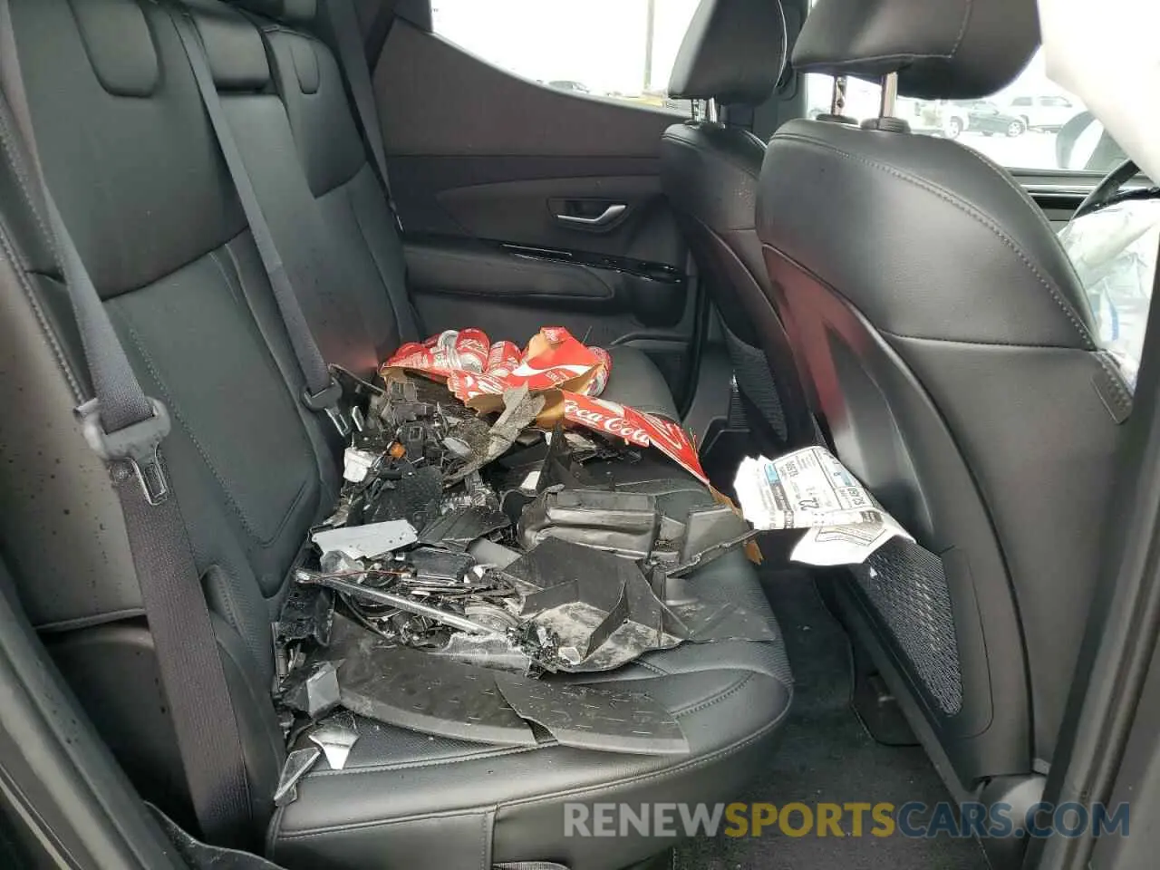 10 Photograph of a damaged car 5NTJEDAF8RH094792 HYUNDAI SANTA CRUZ 2024