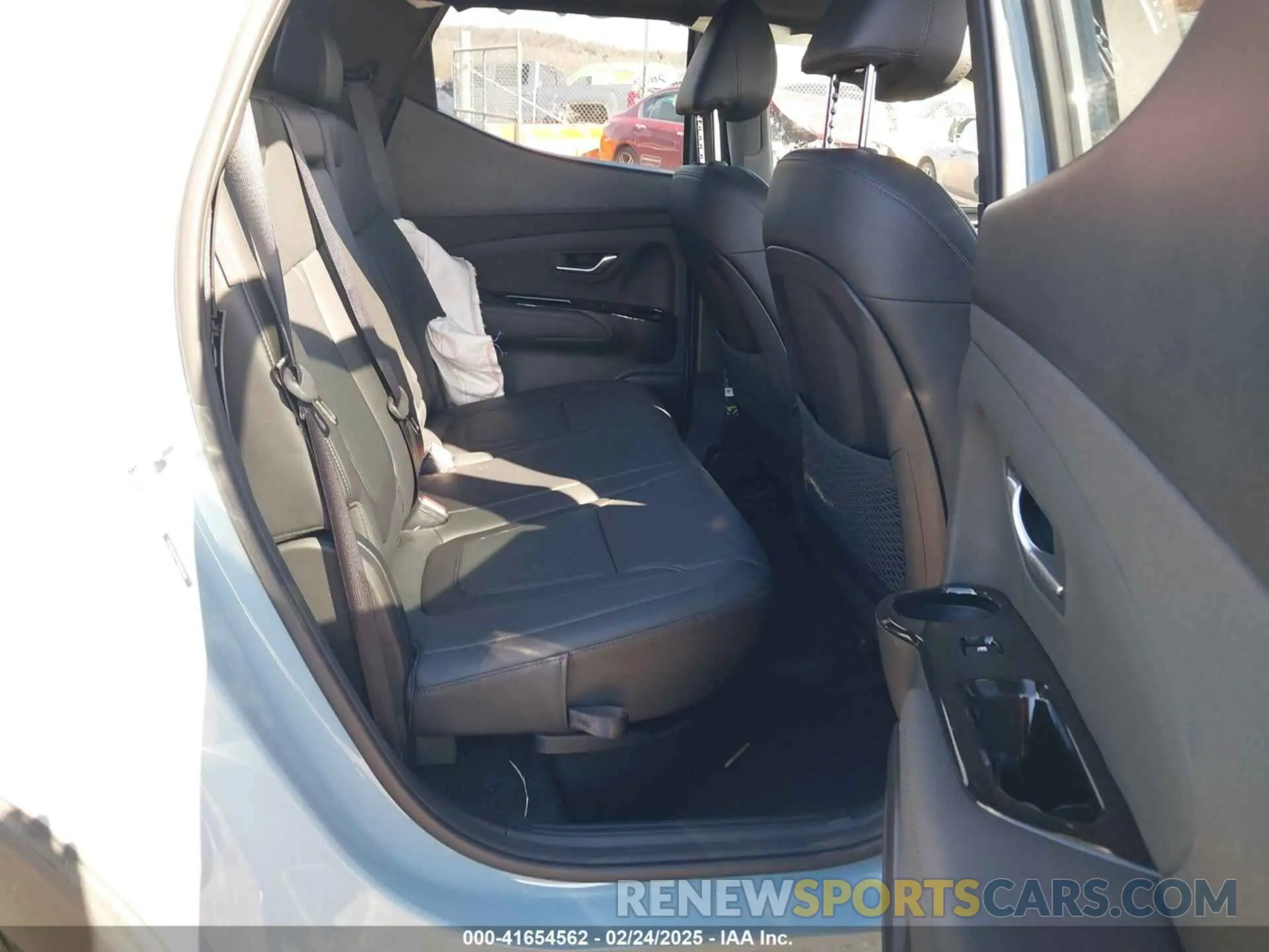 8 Photograph of a damaged car 5NTJEDDF9RH123146 HYUNDAI SANTA CRUZ 2024
