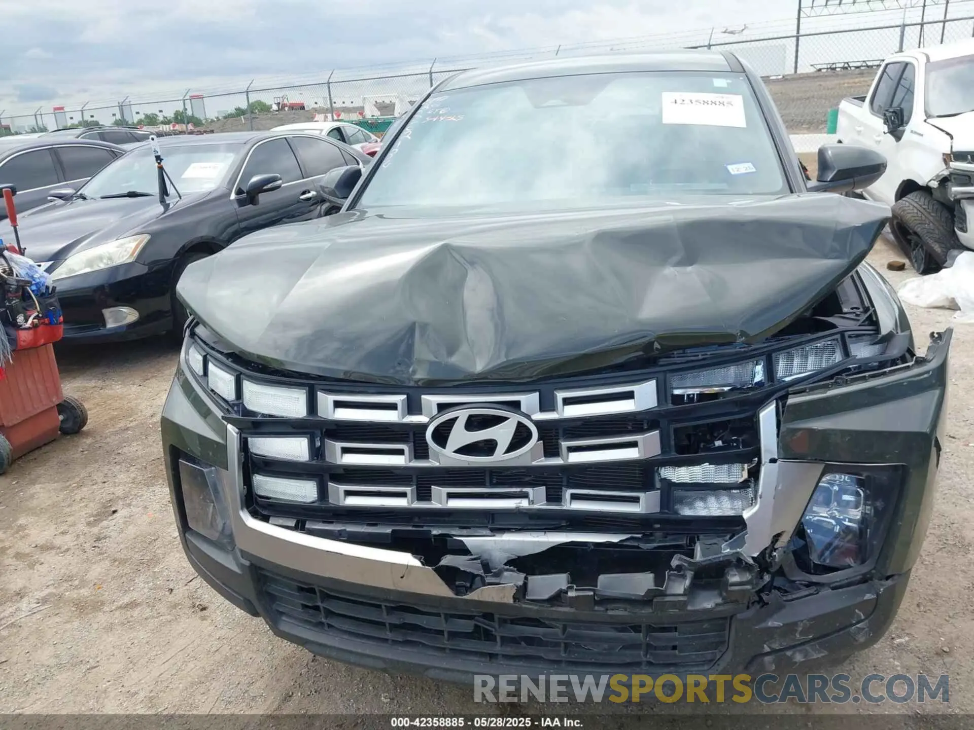 12 Photograph of a damaged car 5NTJA4DE0SH130835 HYUNDAI SANTA CRUZ 2025