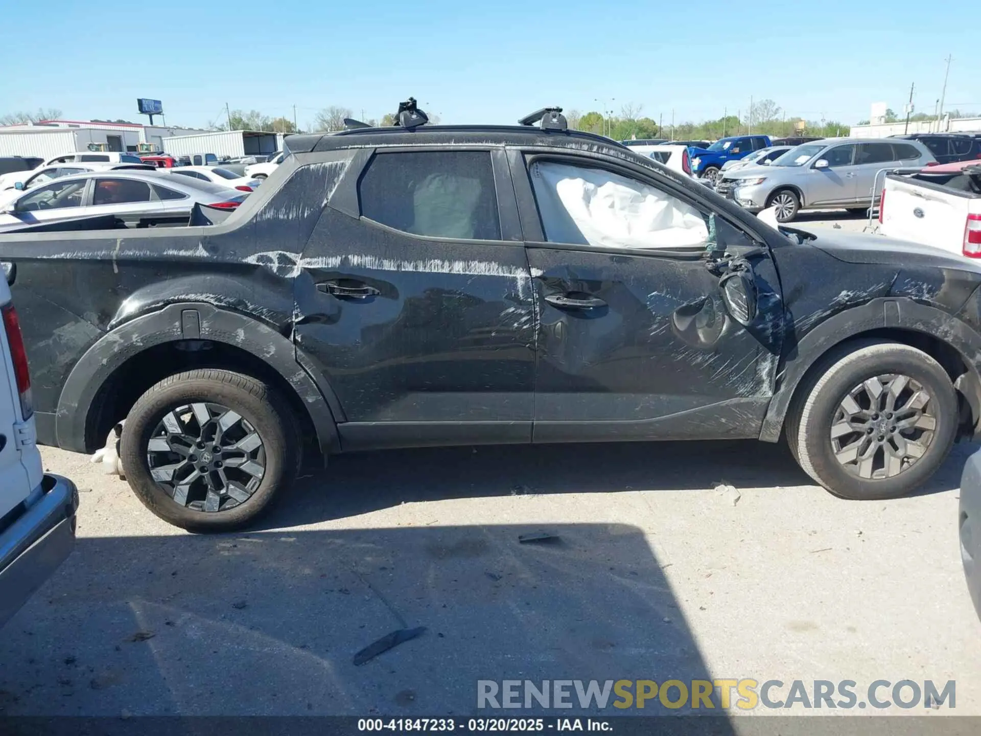 13 Photograph of a damaged car 5NTJB4DEXSH126191 HYUNDAI SANTA CRUZ 2025