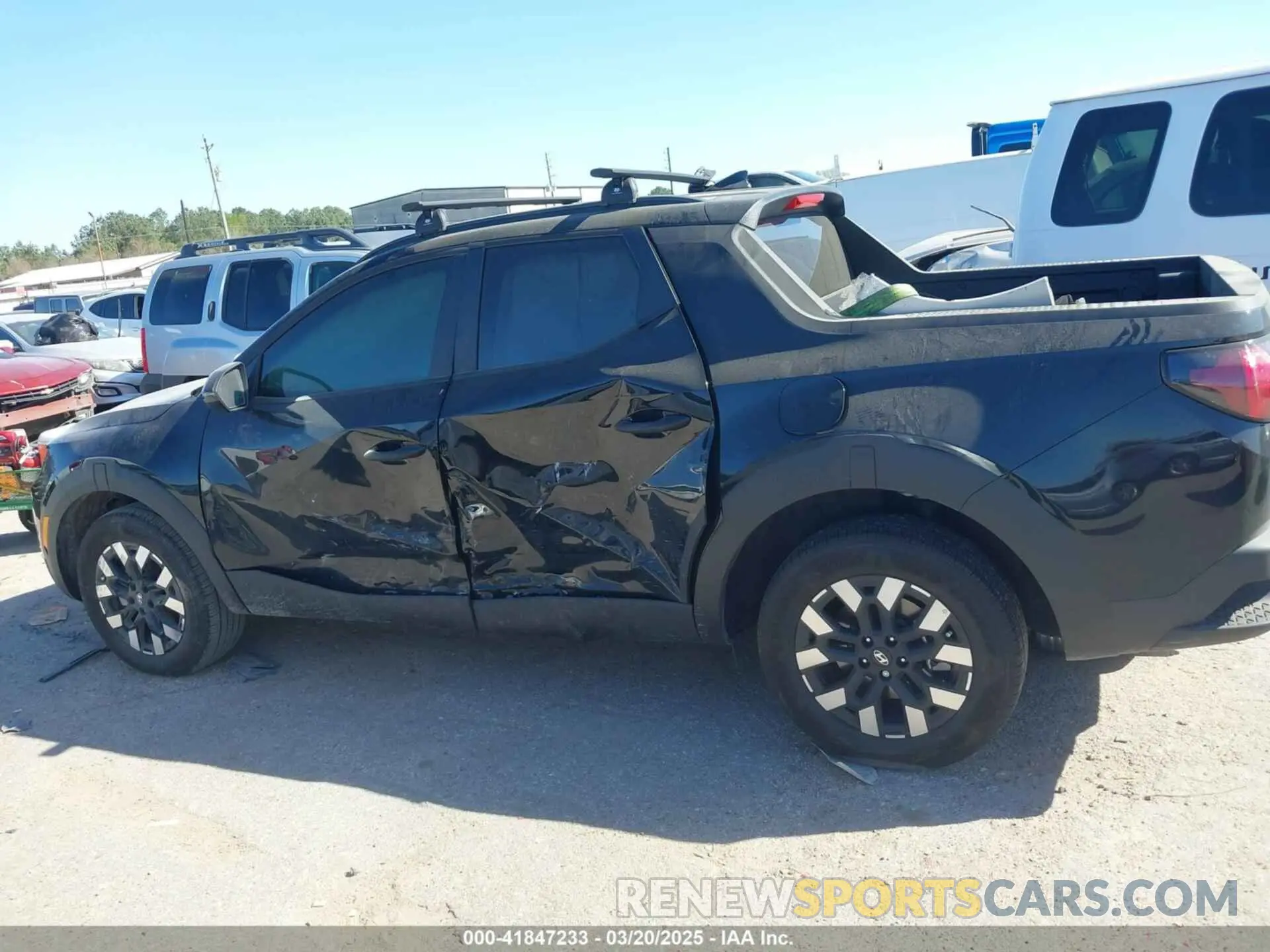 14 Photograph of a damaged car 5NTJB4DEXSH126191 HYUNDAI SANTA CRUZ 2025