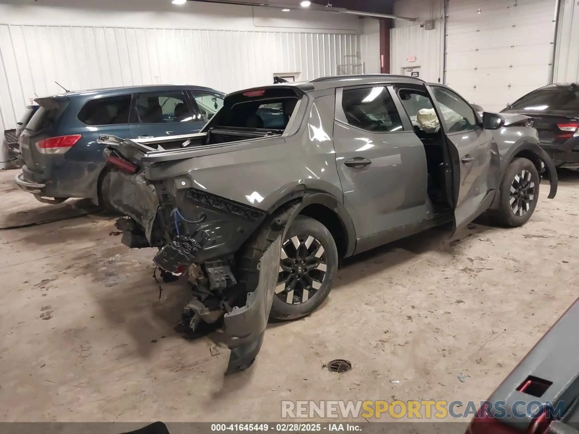 4 Photograph of a damaged car 5NTJBDDE5SH127233 HYUNDAI SANTA CRUZ 2025