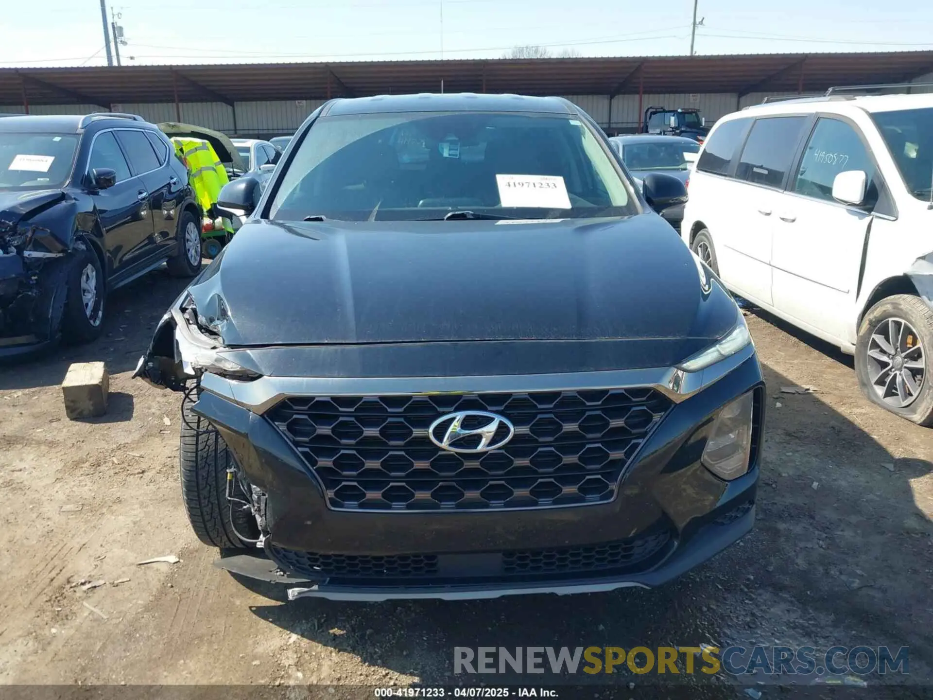 12 Photograph of a damaged car 5NMS23AD0KH023450 HYUNDAI SANTA FE 2019