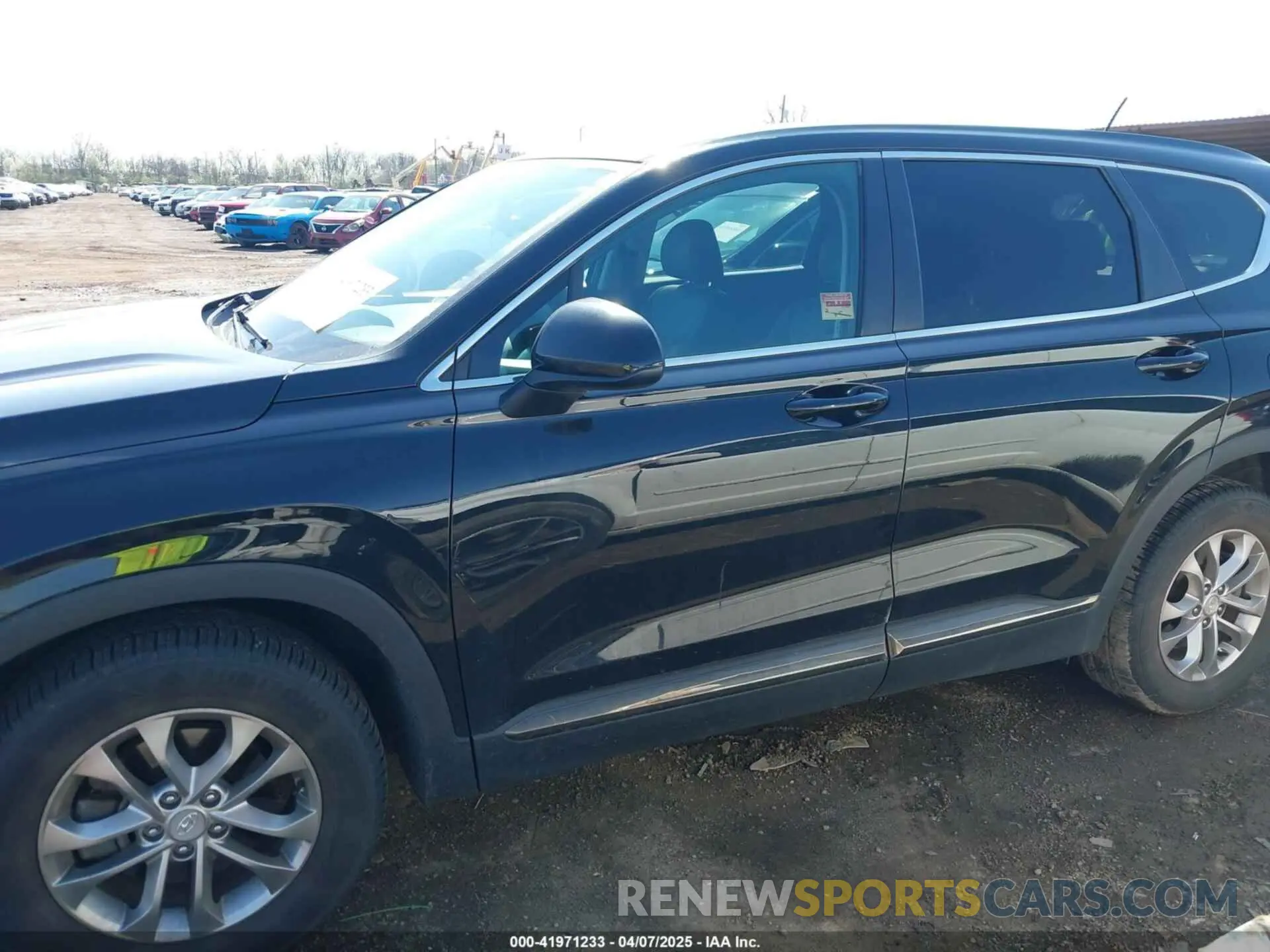 14 Photograph of a damaged car 5NMS23AD0KH023450 HYUNDAI SANTA FE 2019