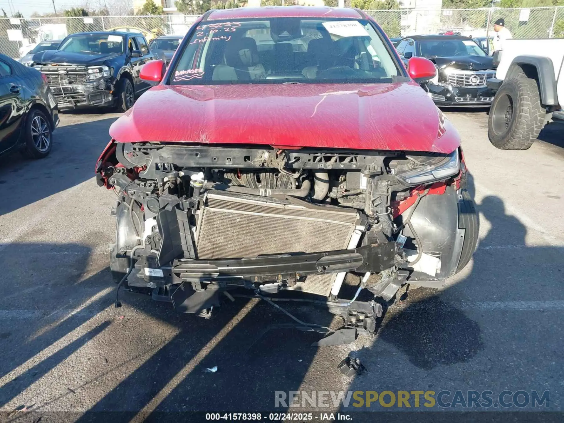 13 Photograph of a damaged car 5NMS23AD0KH073670 HYUNDAI SANTA FE 2019