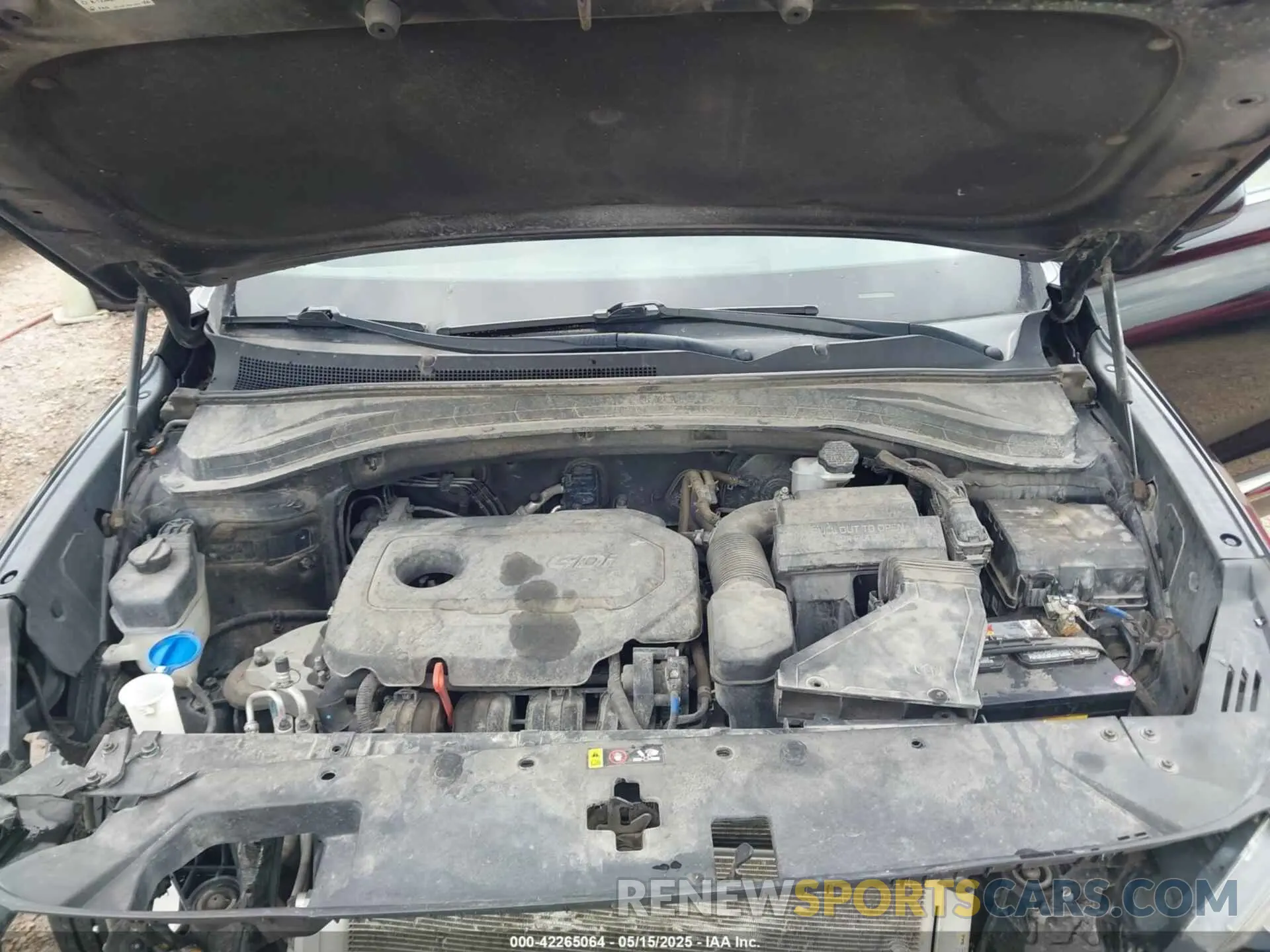 10 Photograph of a damaged car 5NMS23AD0KH122236 HYUNDAI SANTA FE 2019